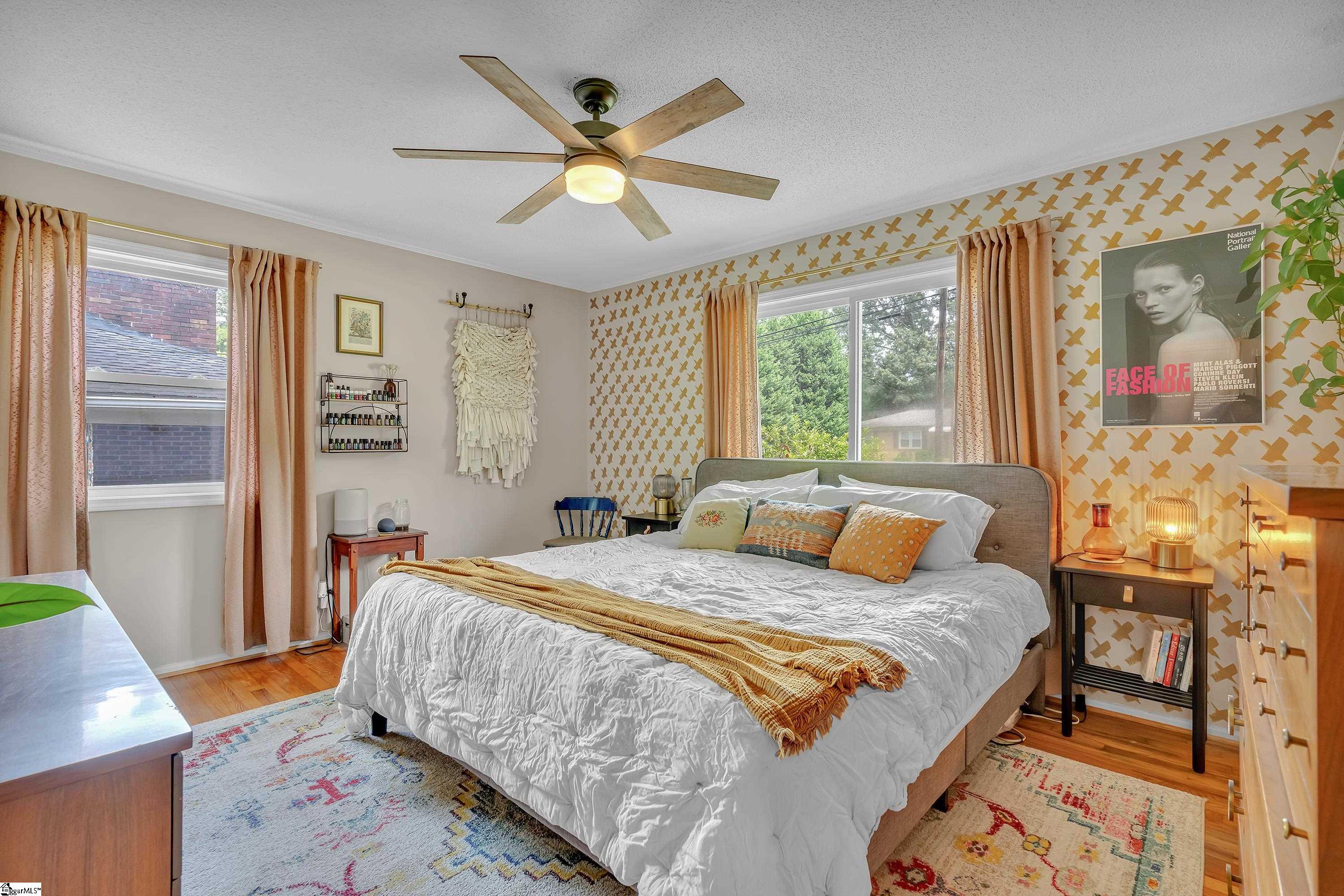 8 Forestdale Drive