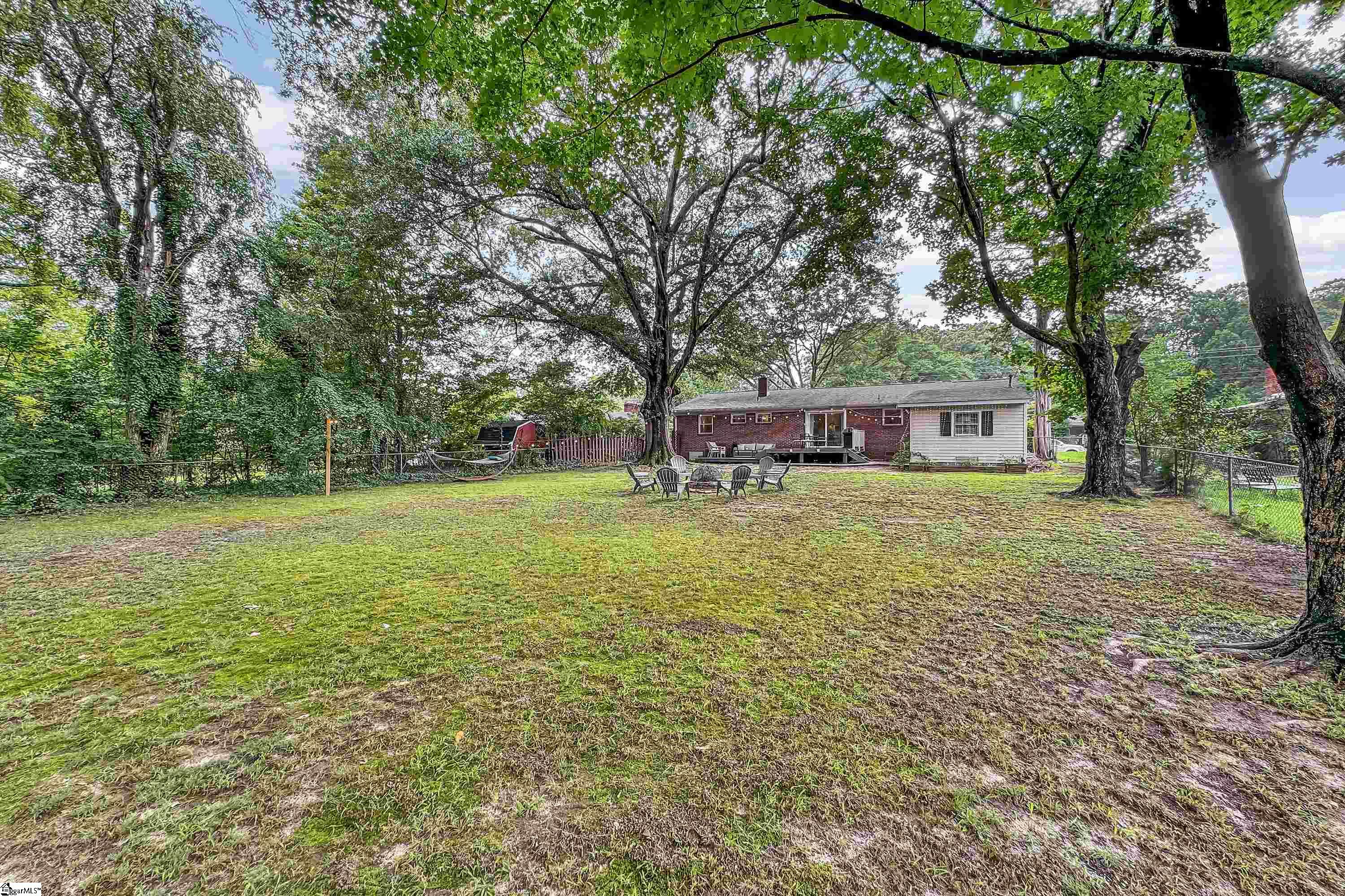 8 Forestdale Drive