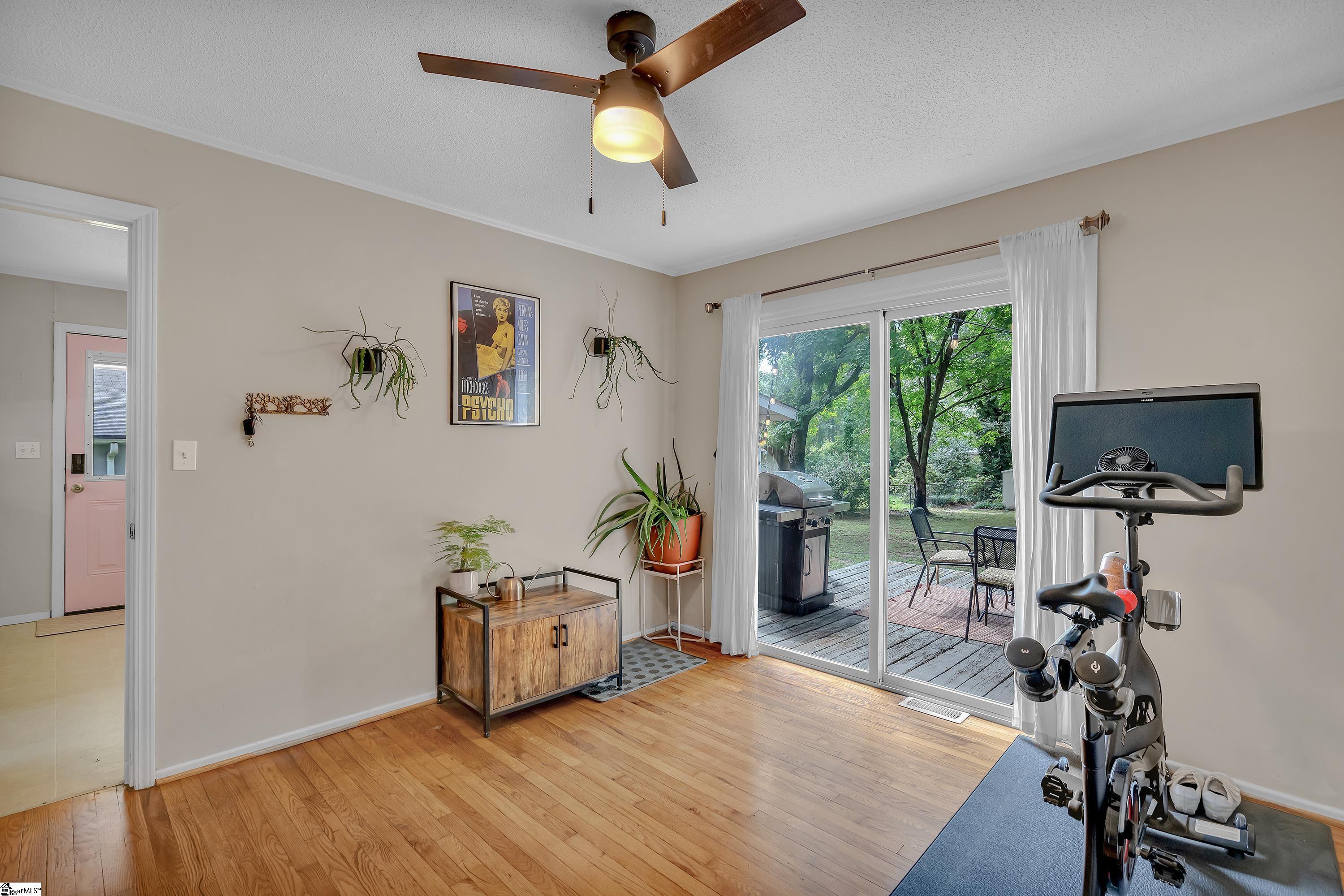 8 Forestdale Drive