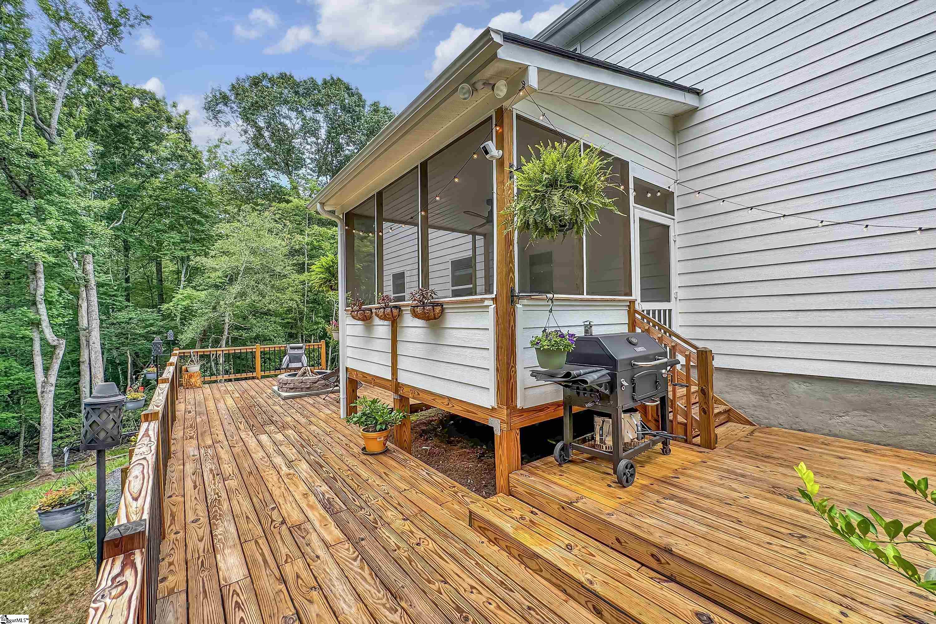 410 W River Grove Circle