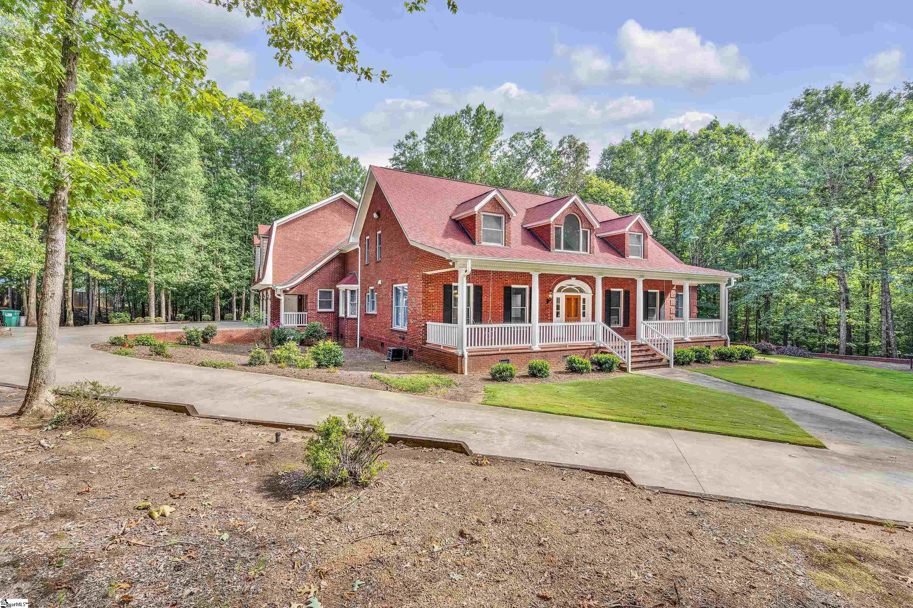 404 Raes Creek Drive