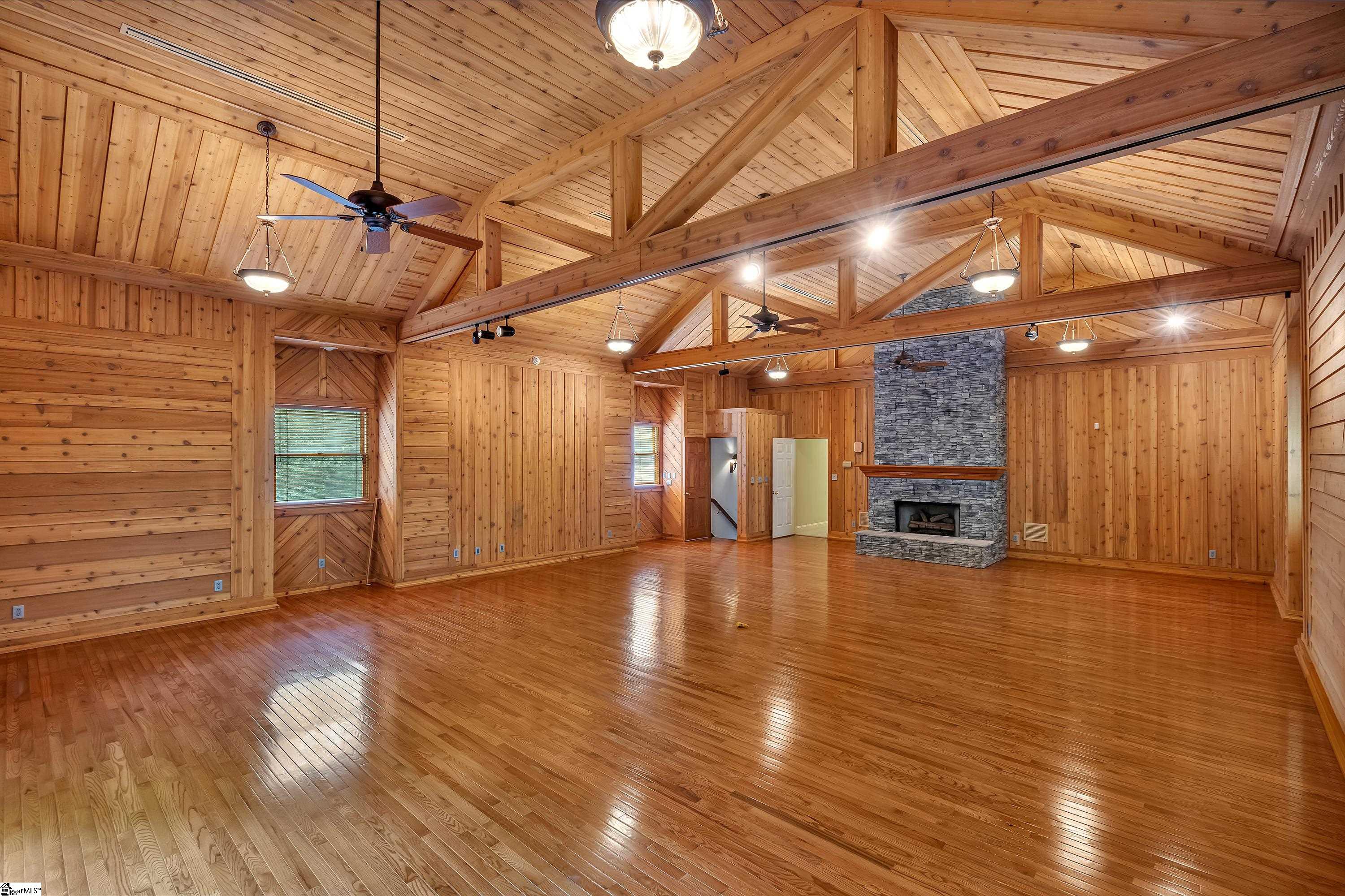 404 Raes Creek Drive