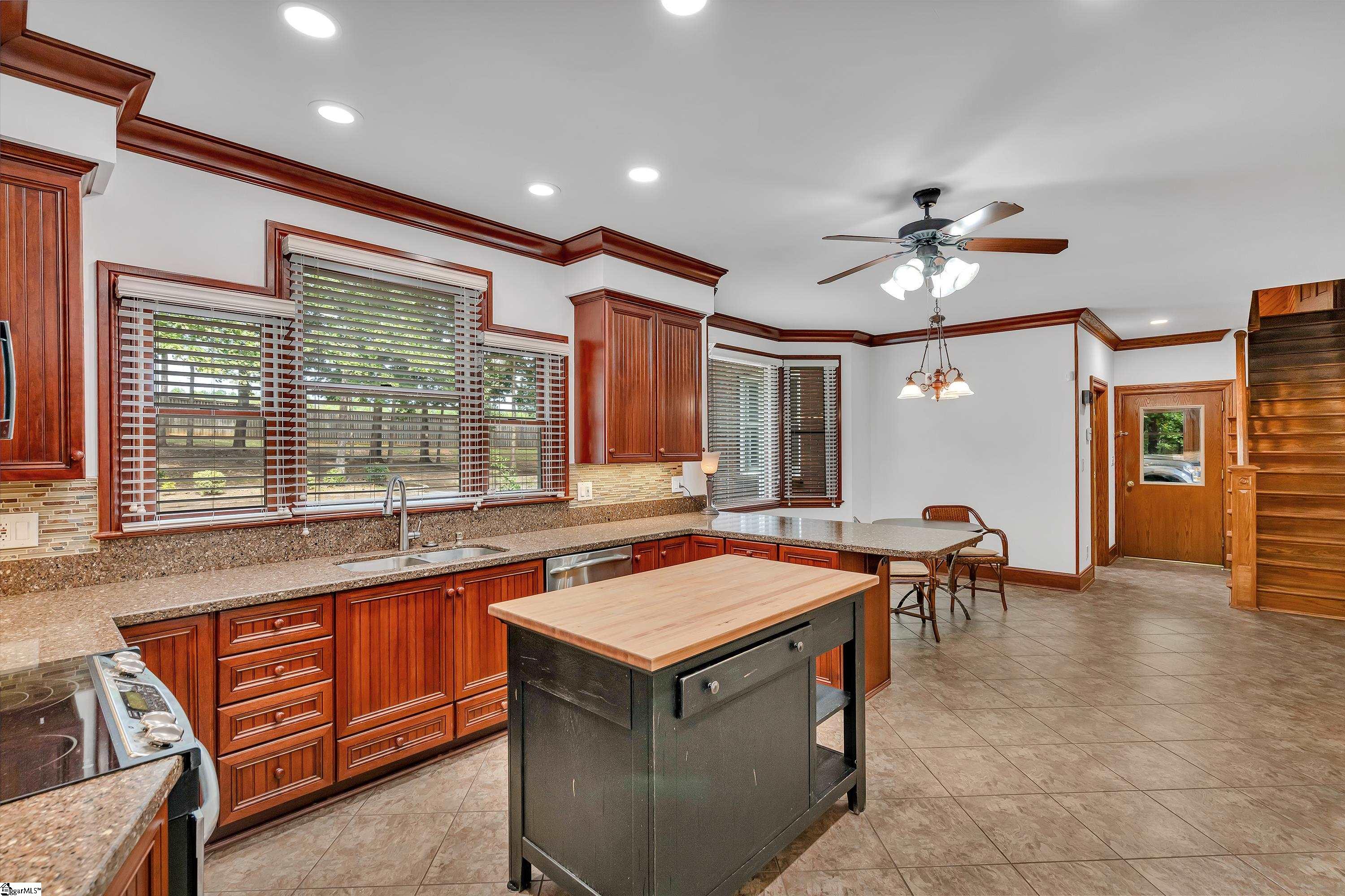 404 Raes Creek Drive