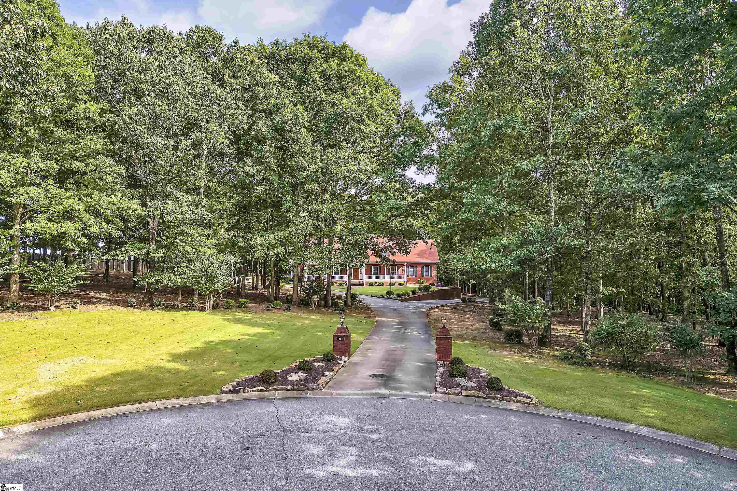 404 Raes Creek Drive