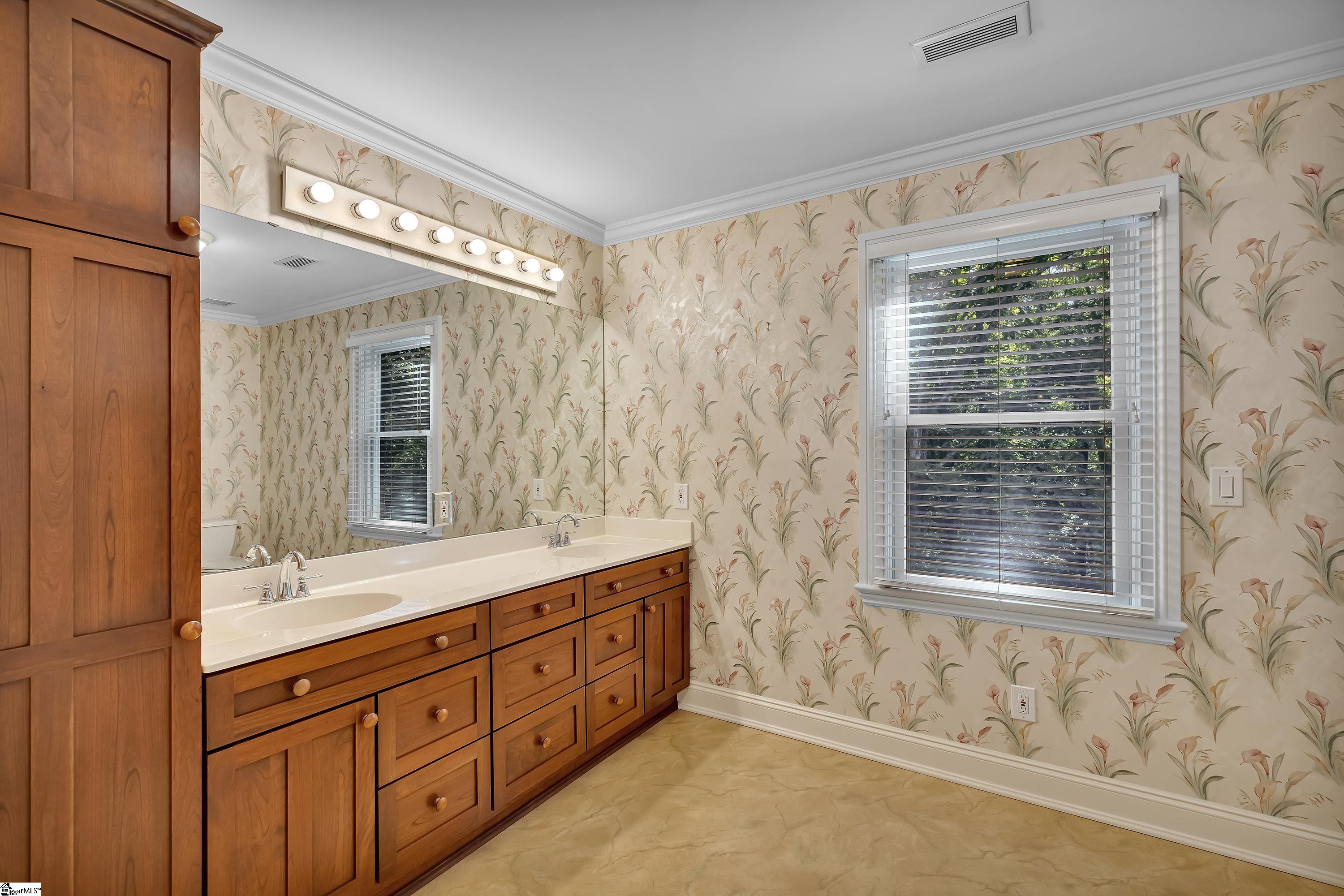 404 Raes Creek Drive