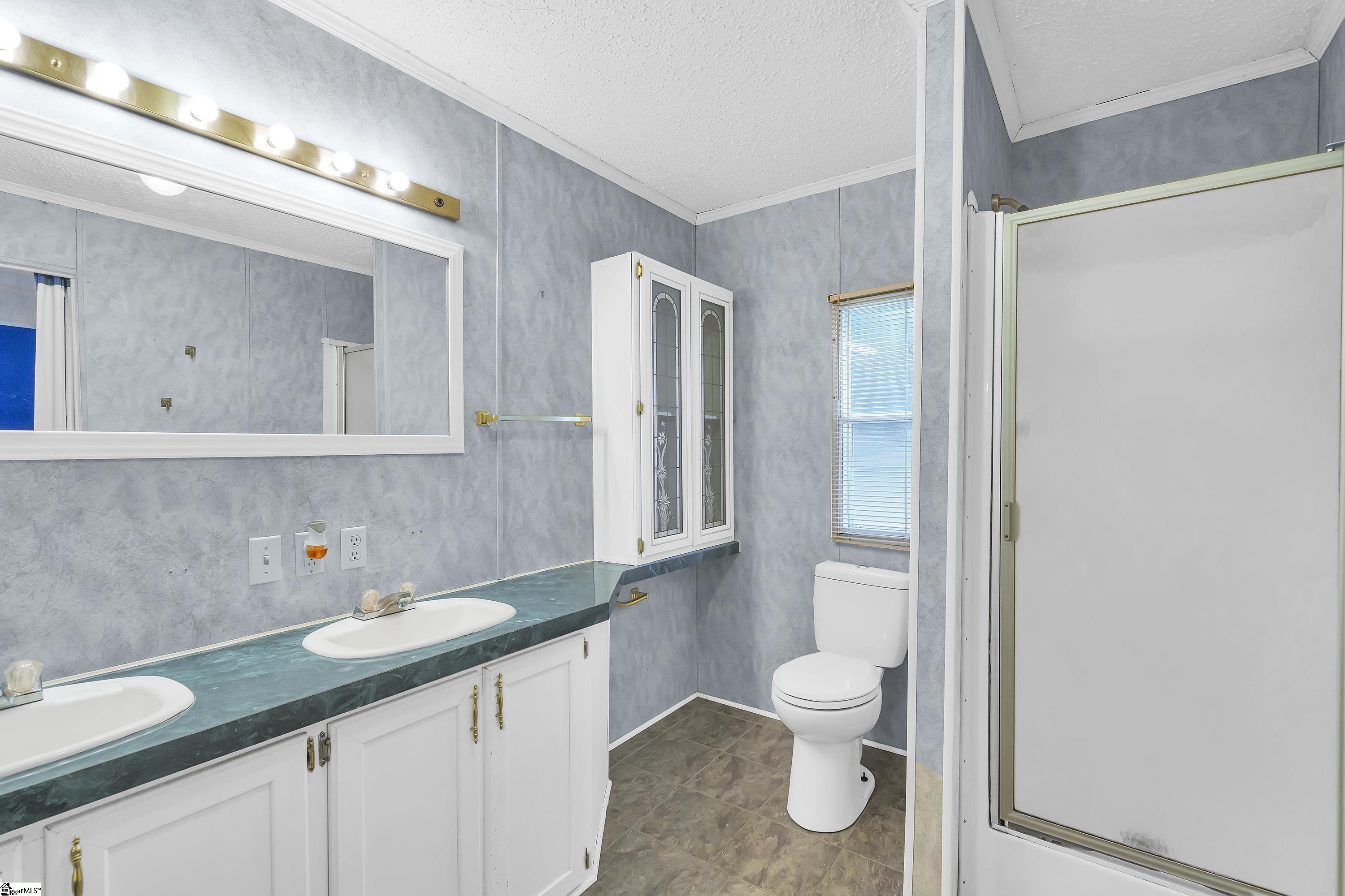 355 Honeysuckle Road