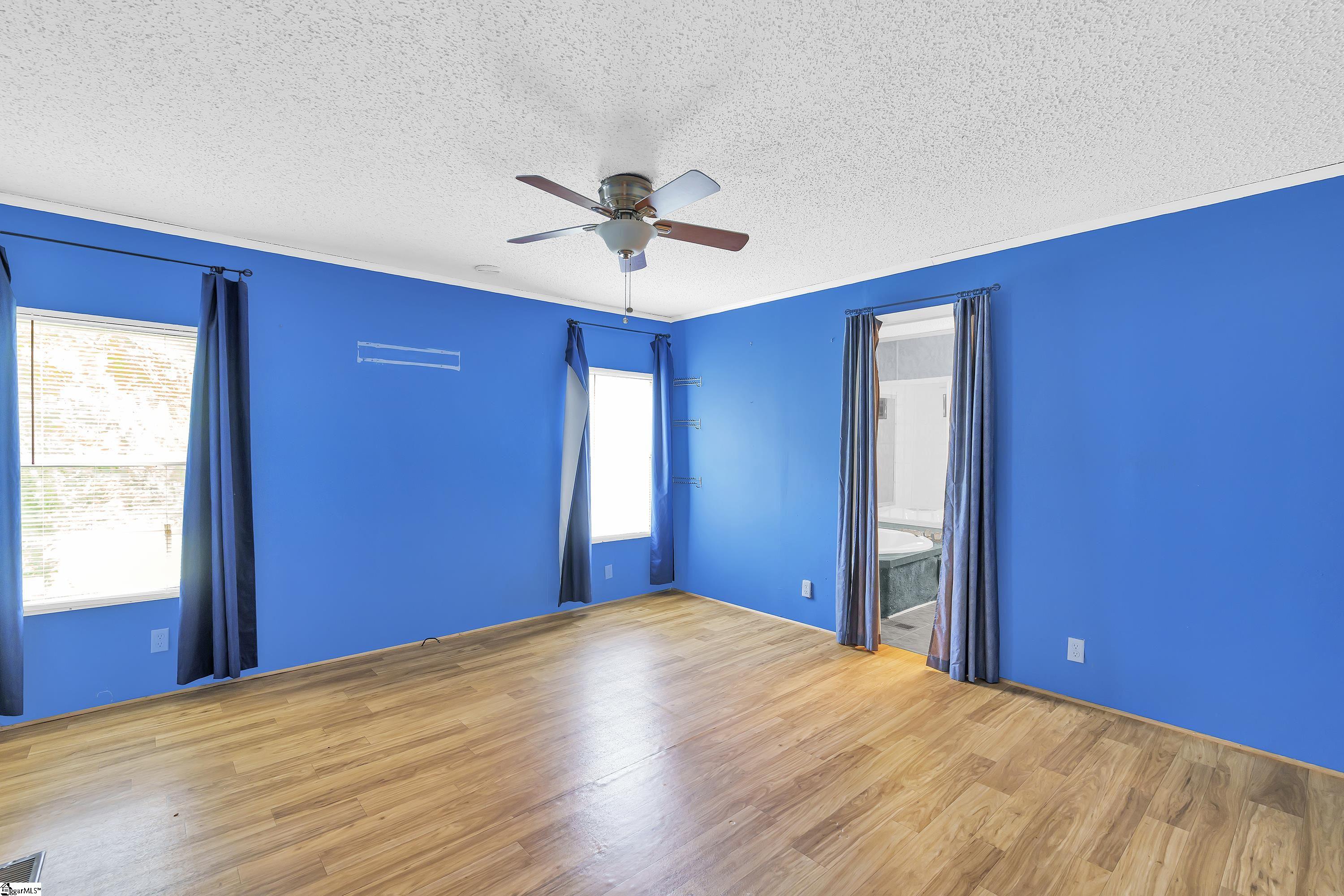 355 Honeysuckle Road