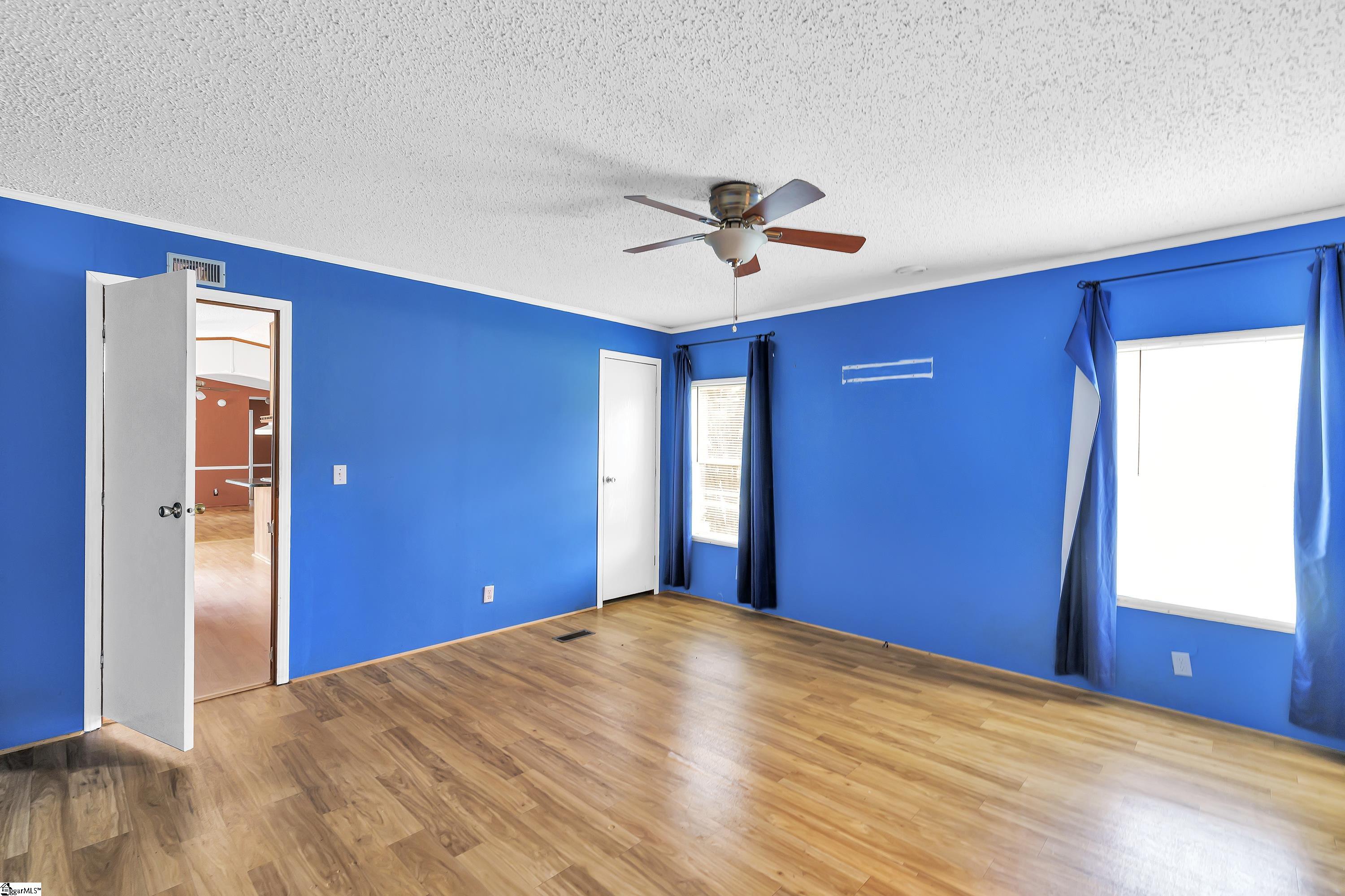 355 Honeysuckle Road