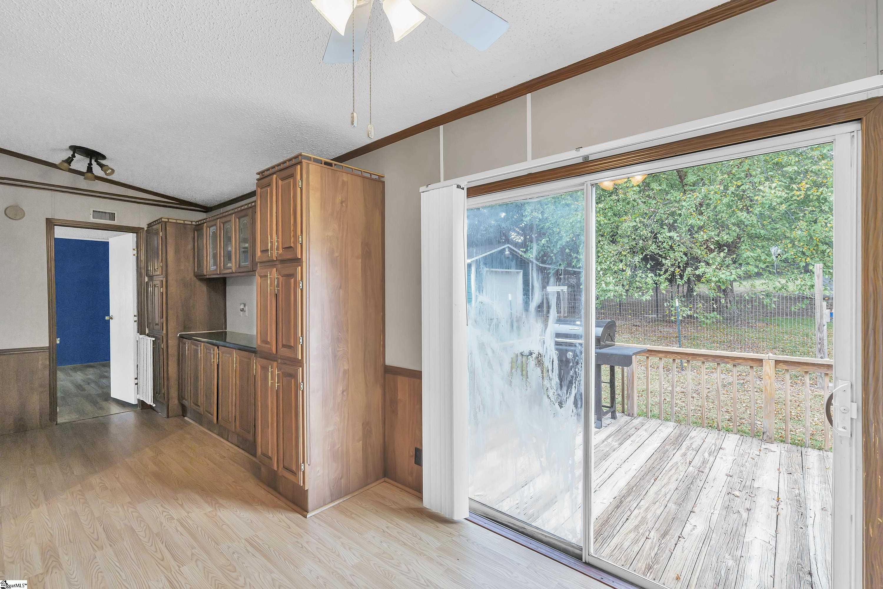 355 Honeysuckle Road