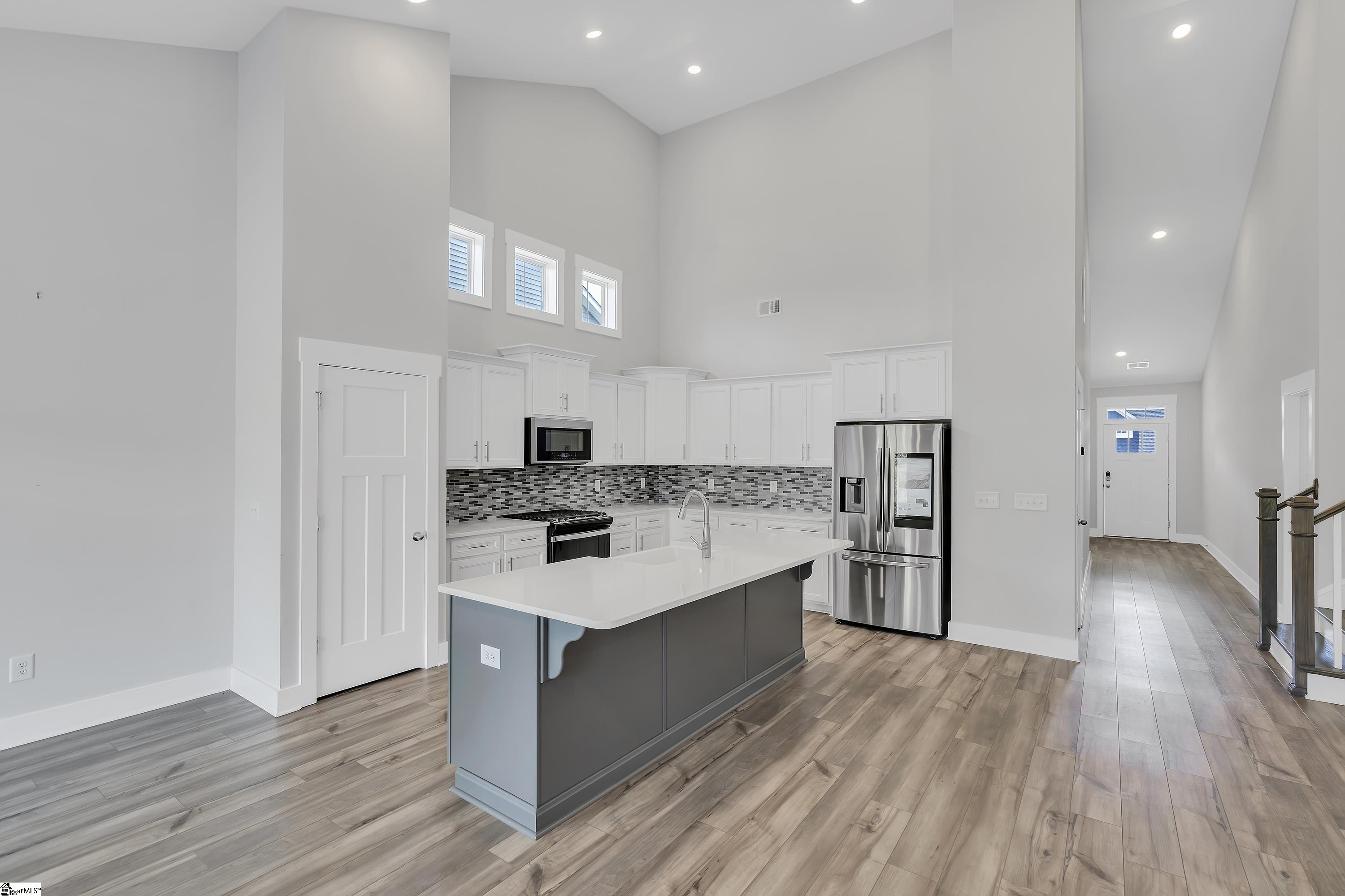 812 Redmill Lane