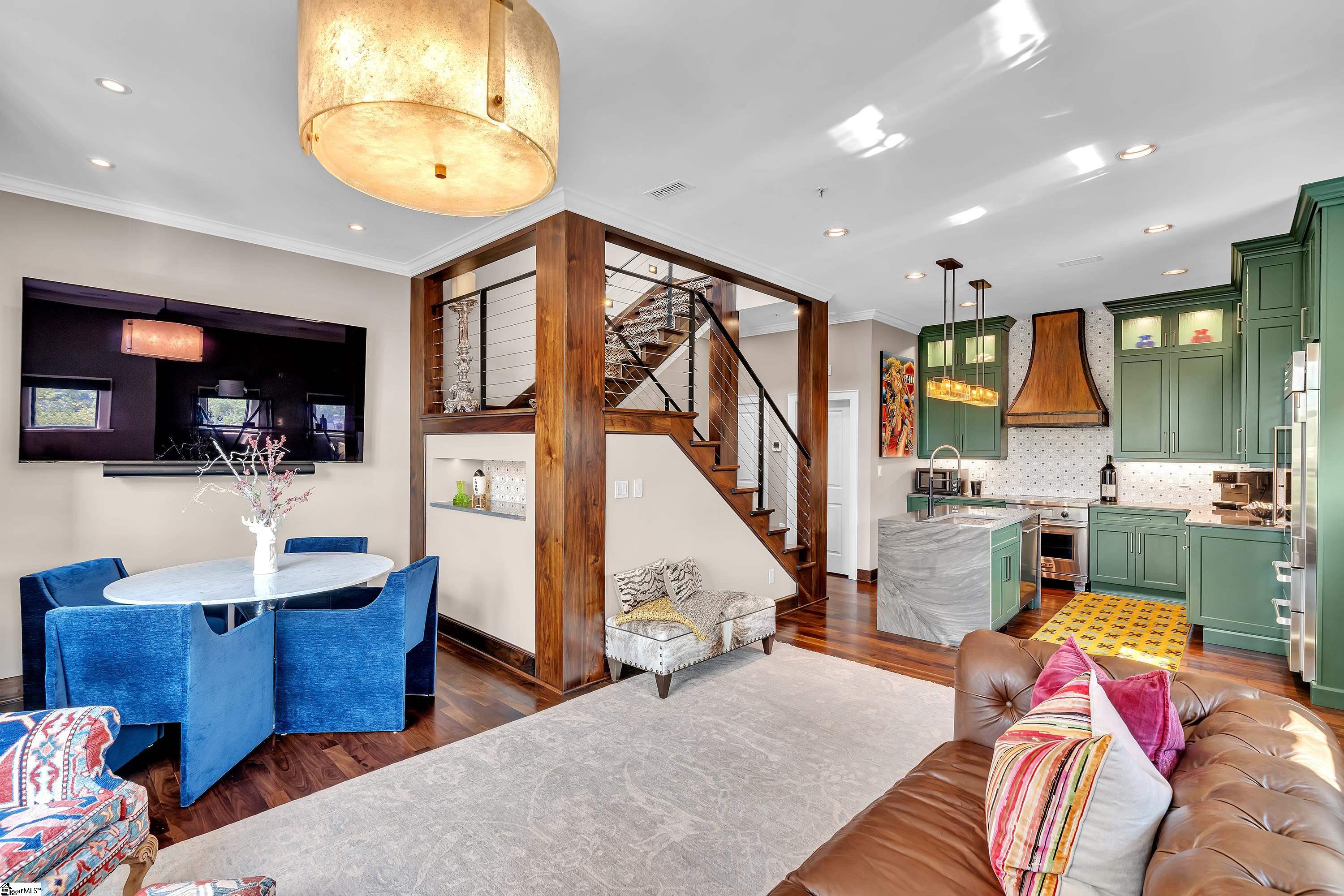 402 River Street