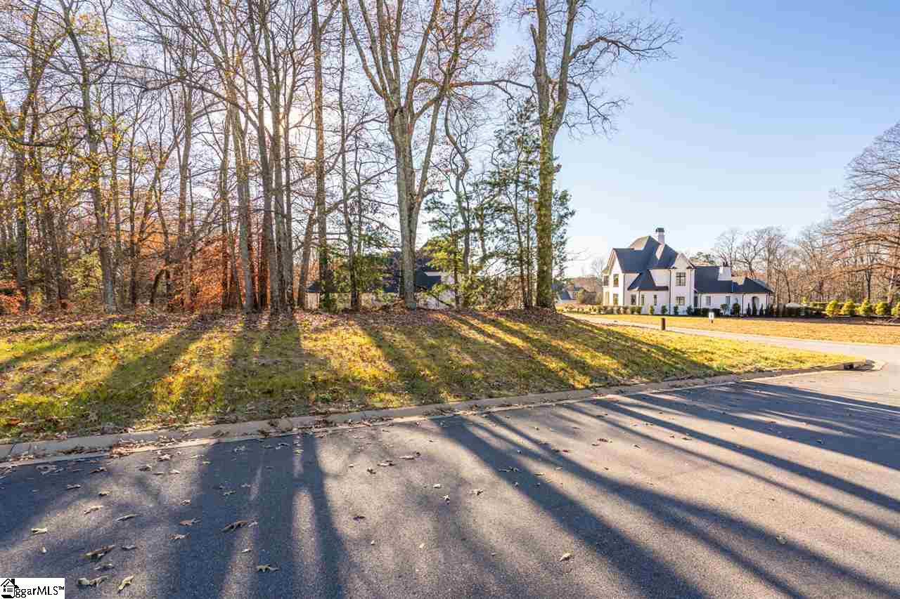 602 Rouen Court