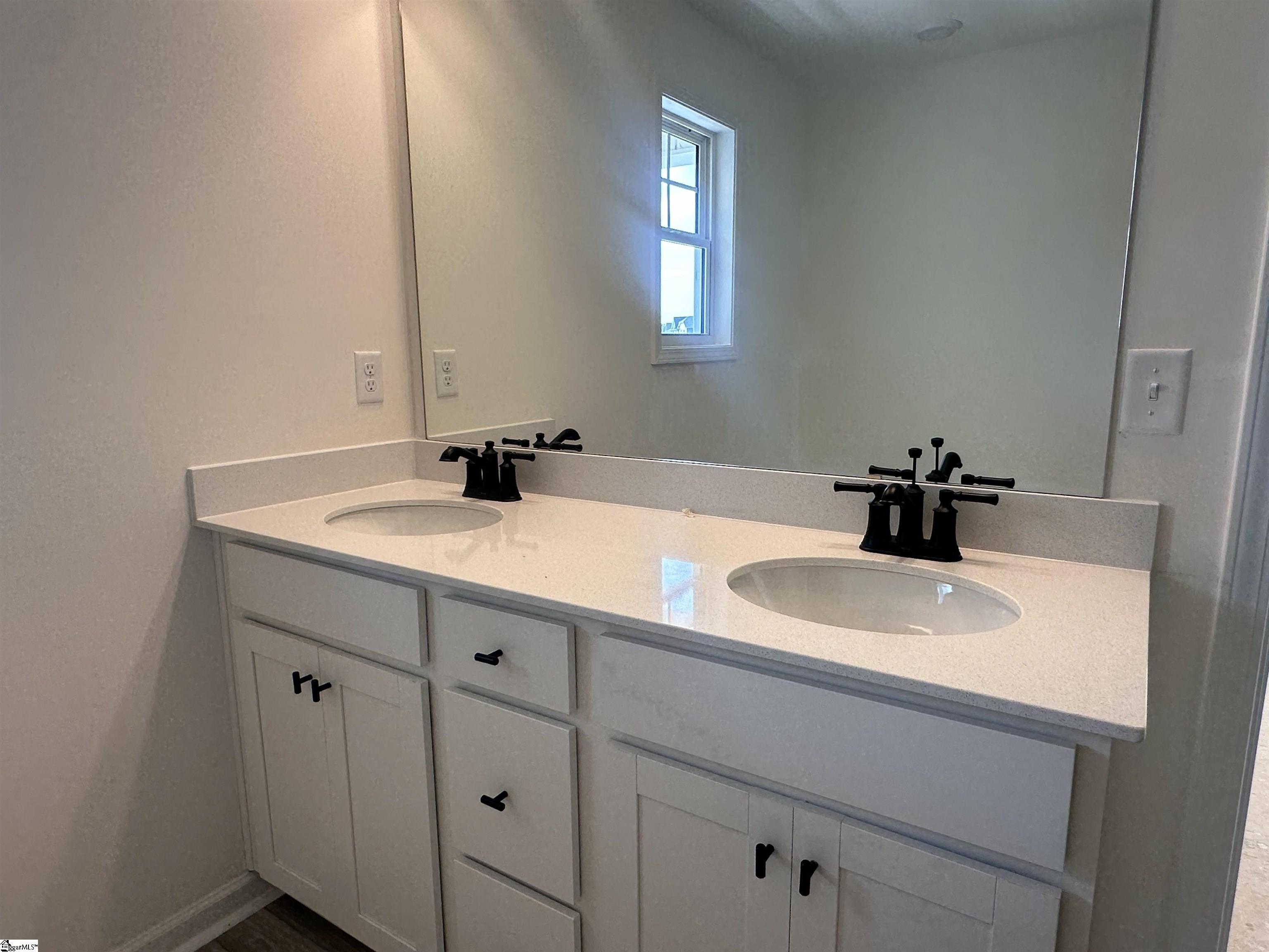 1106 Silverbend Trail