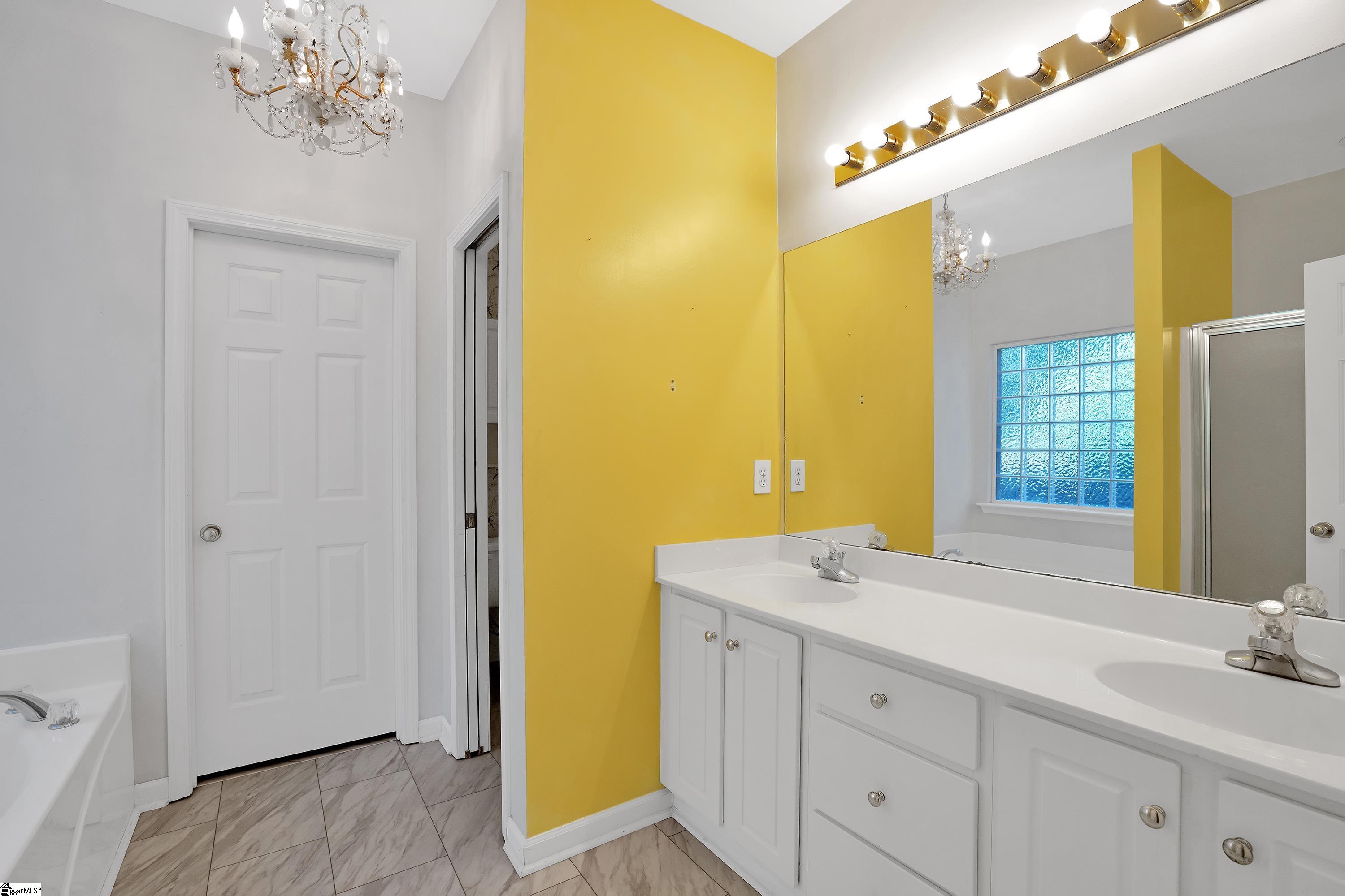 516 Walkingstick Way