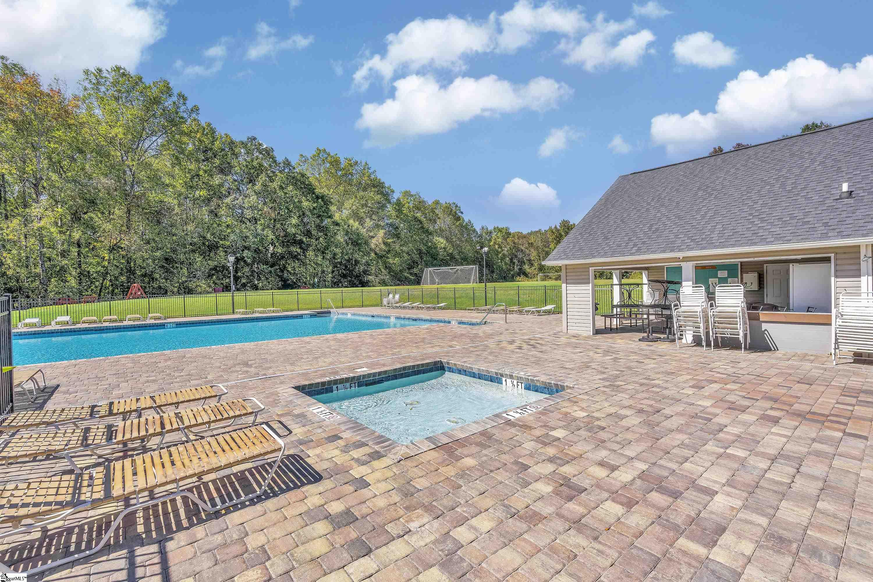 516 Walkingstick Way