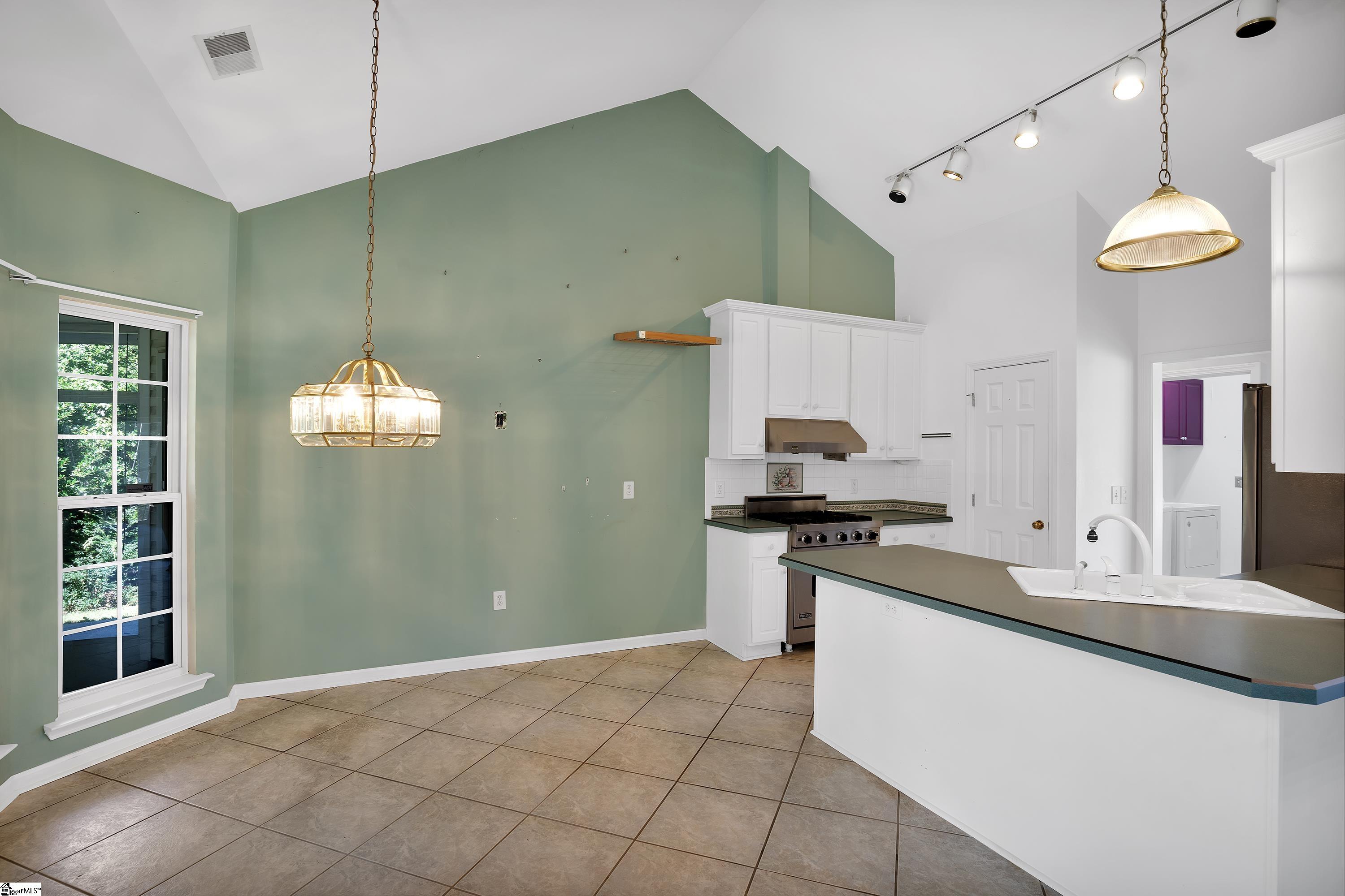 516 Walkingstick Way