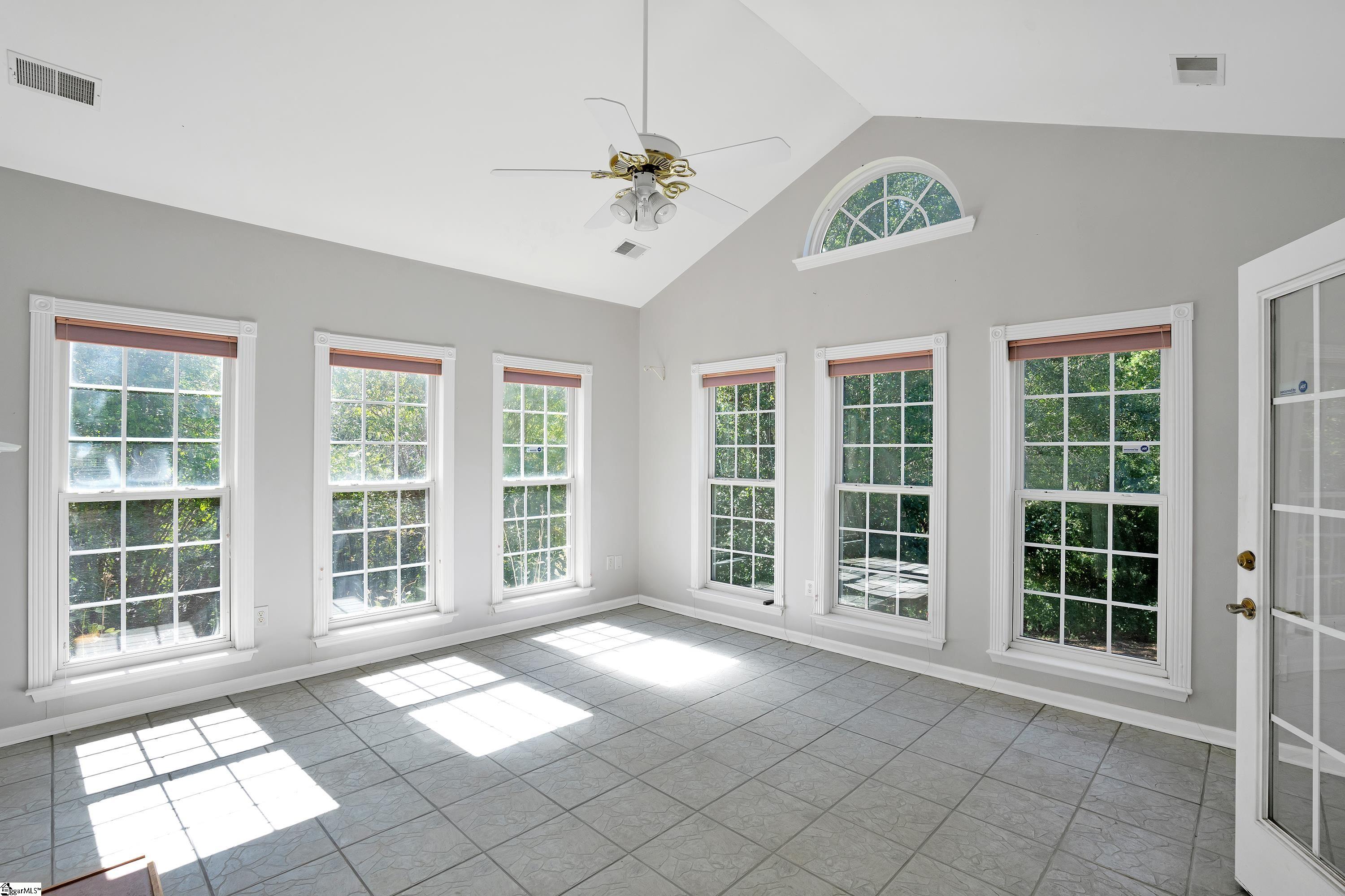 516 Walkingstick Way