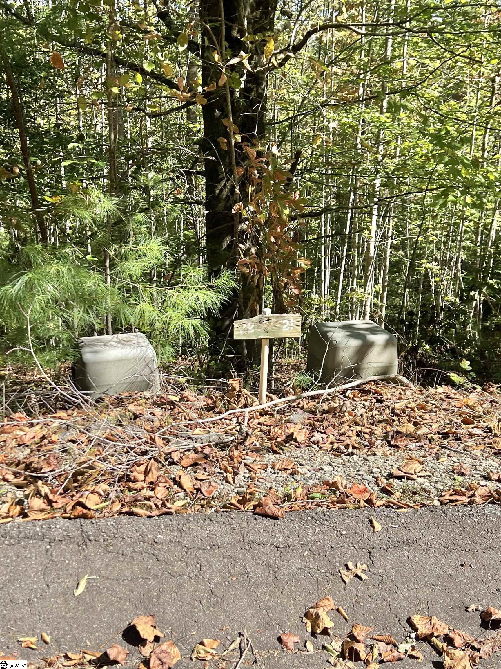 120 Falcon Crest Way