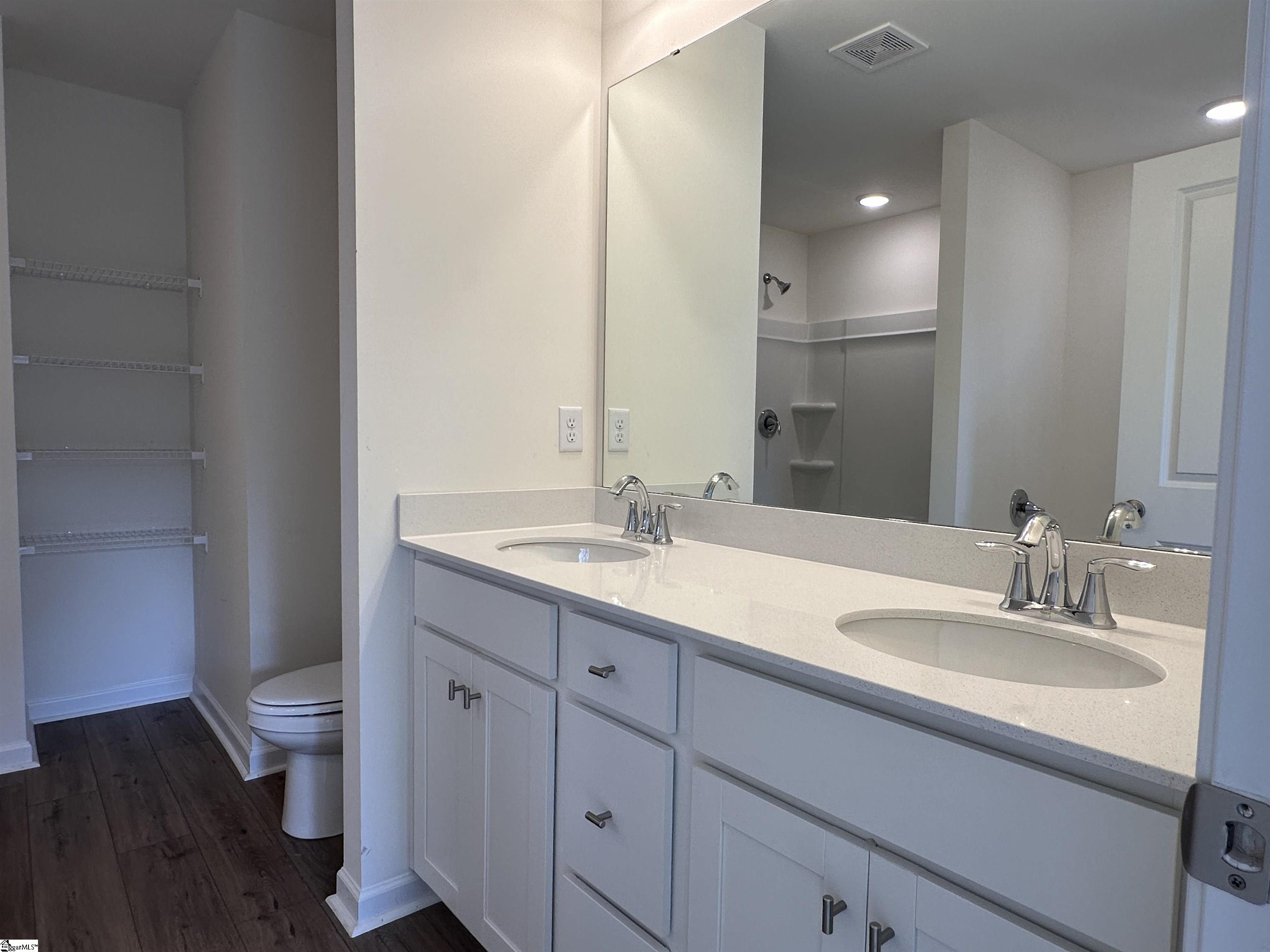 1122 Silverbend Trail