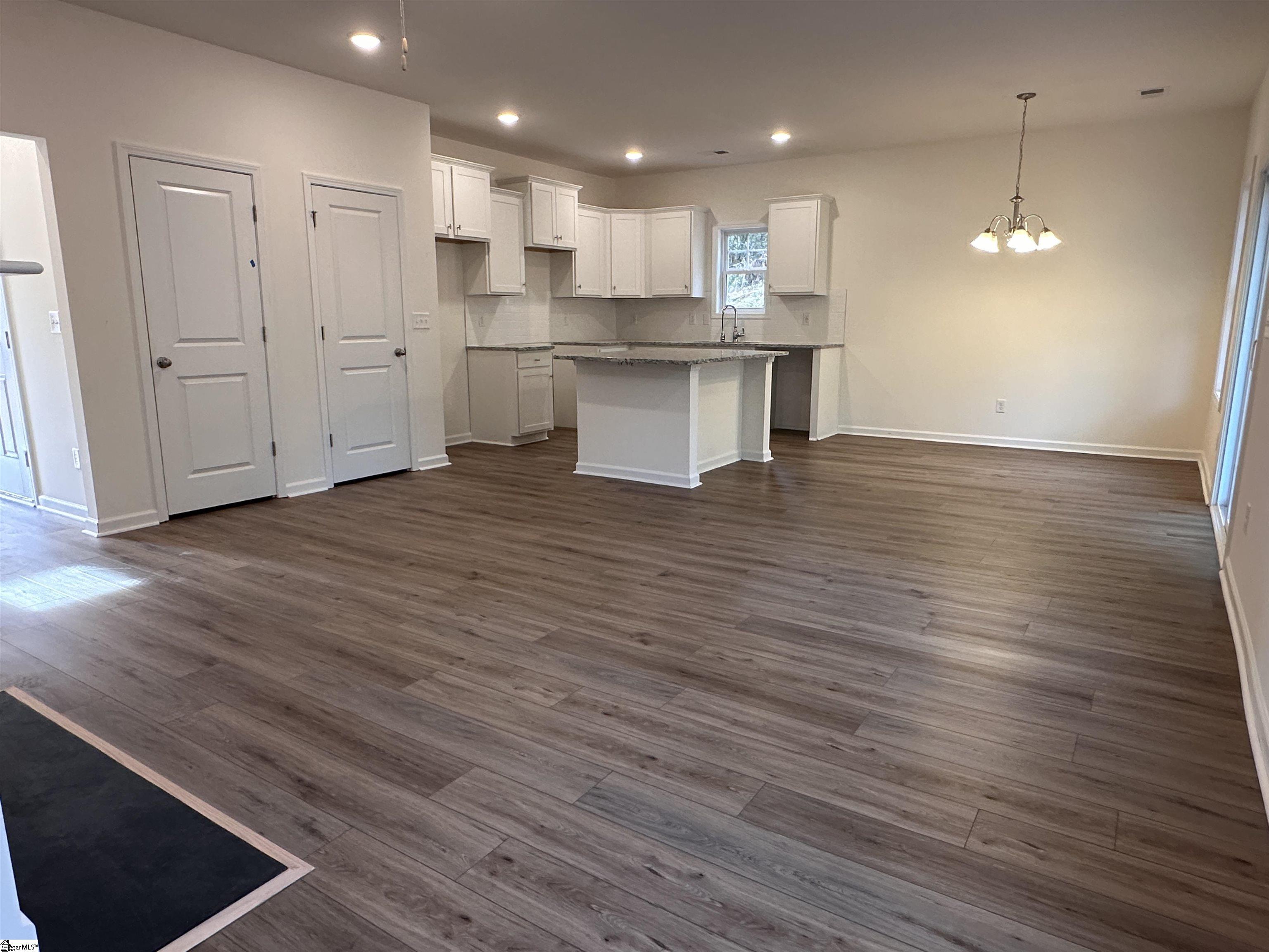 1122 Silverbend Trail