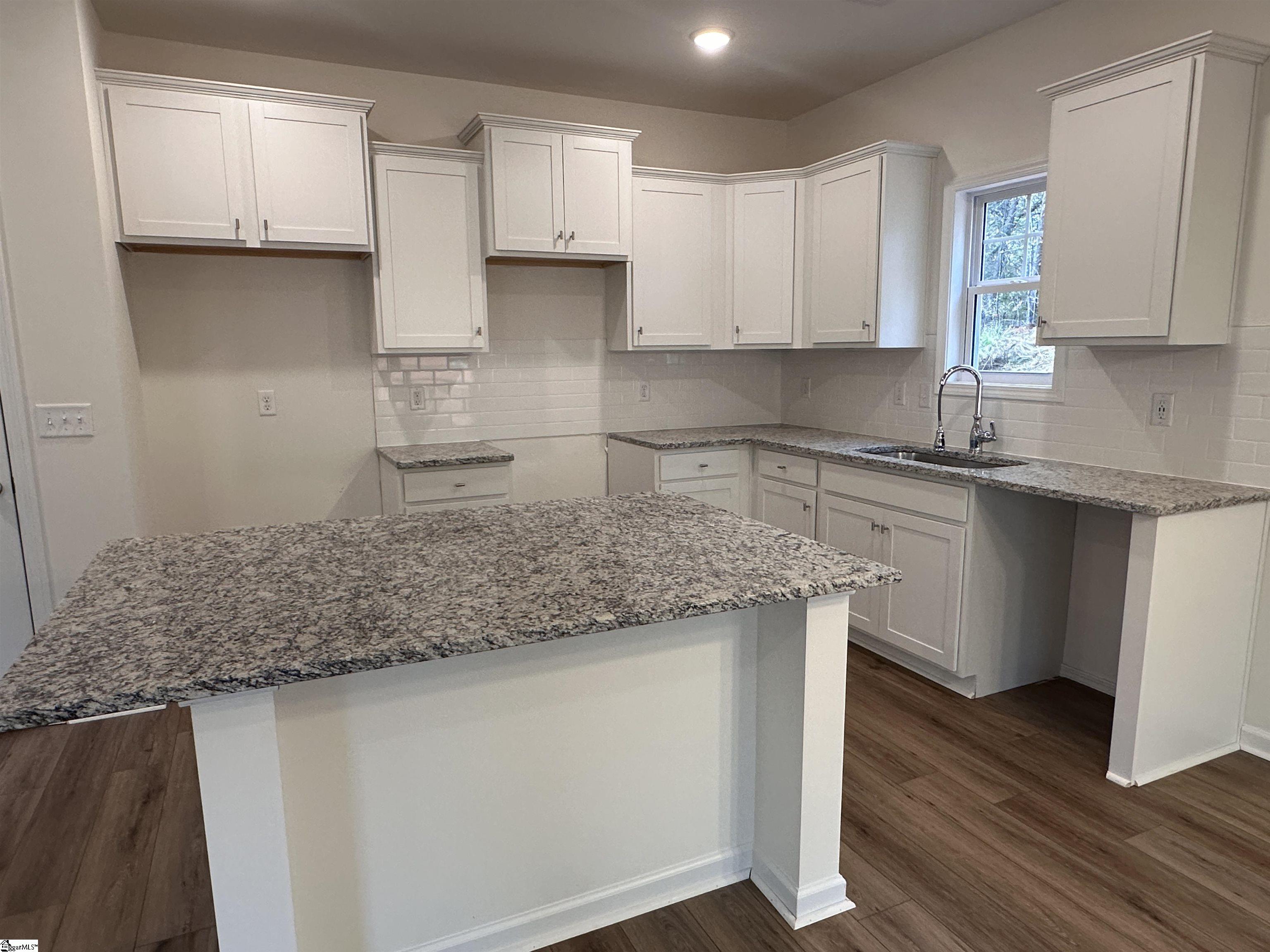 1122 Silverbend Trail