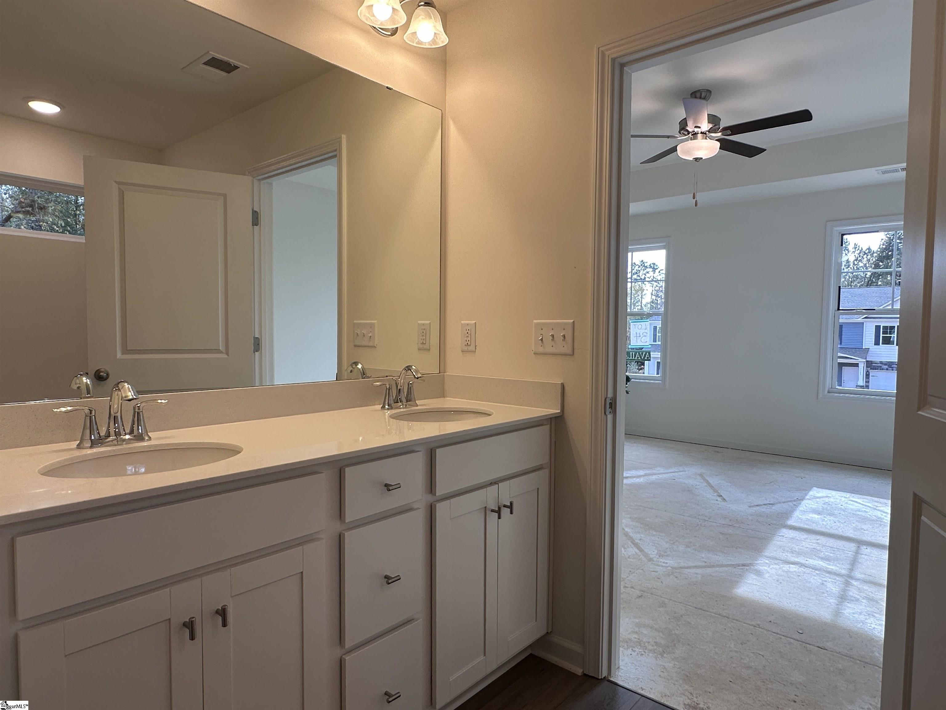 1122 Silverbend Trail