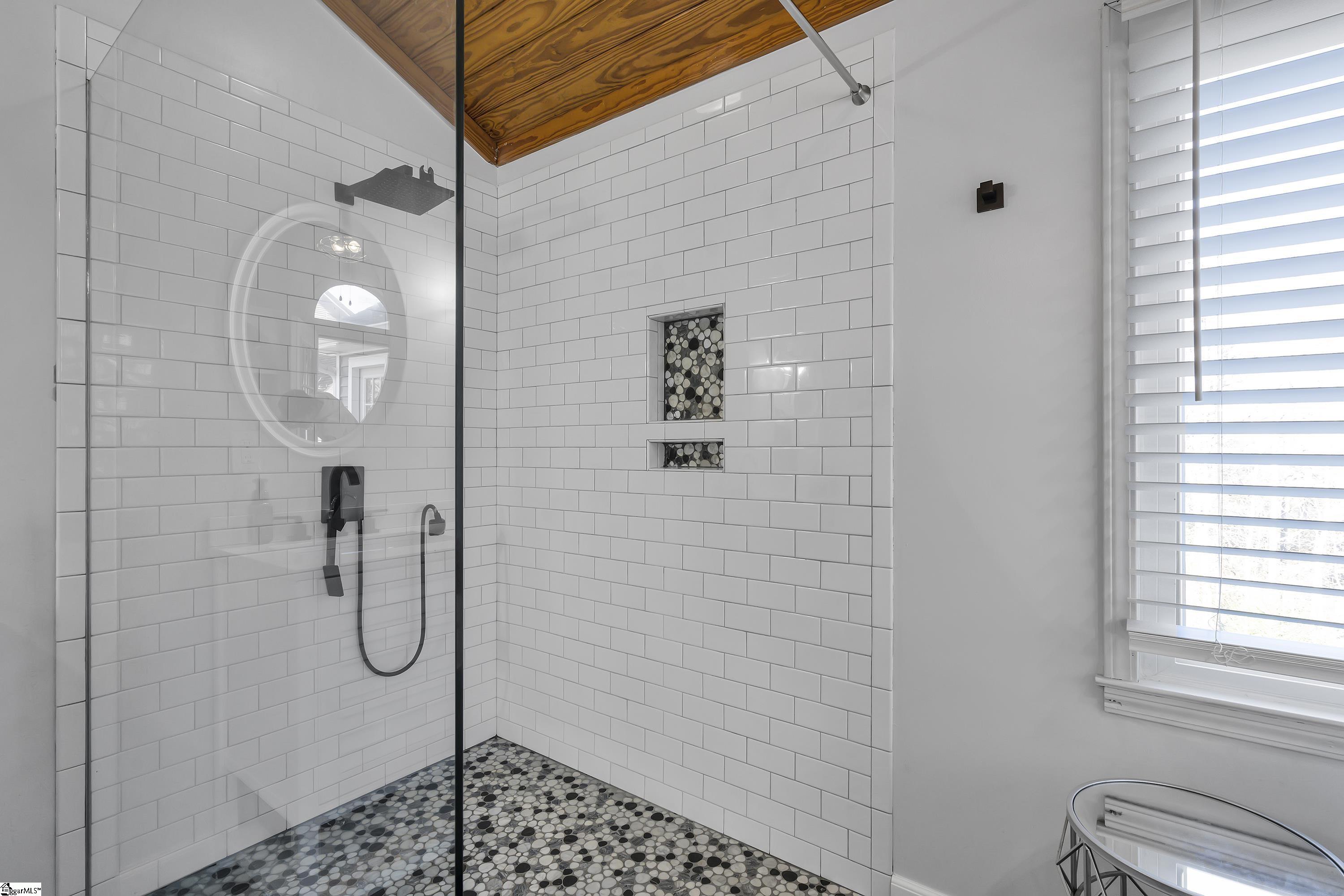 5 Pebble Creek Way