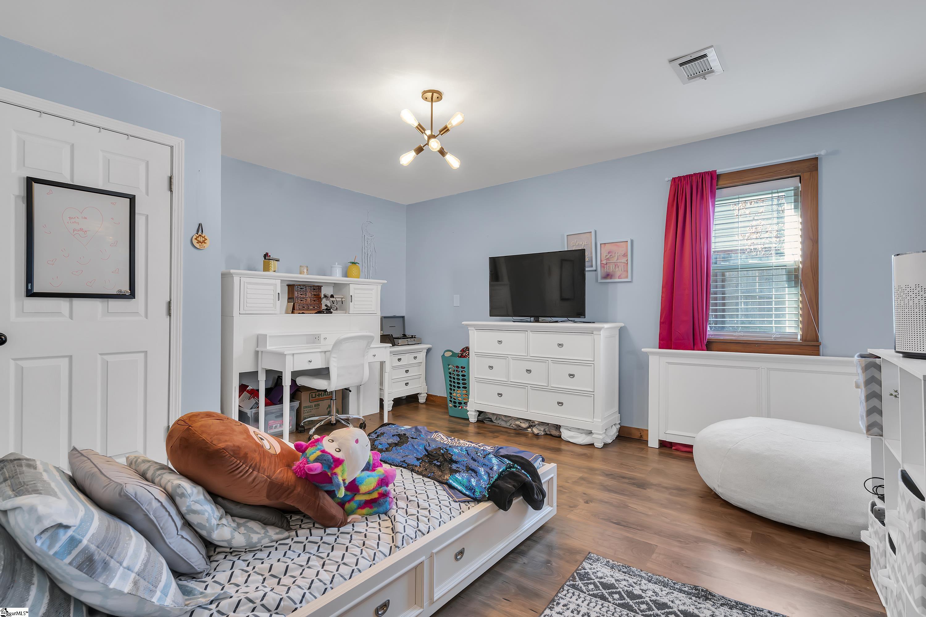 5 Pebble Creek Way