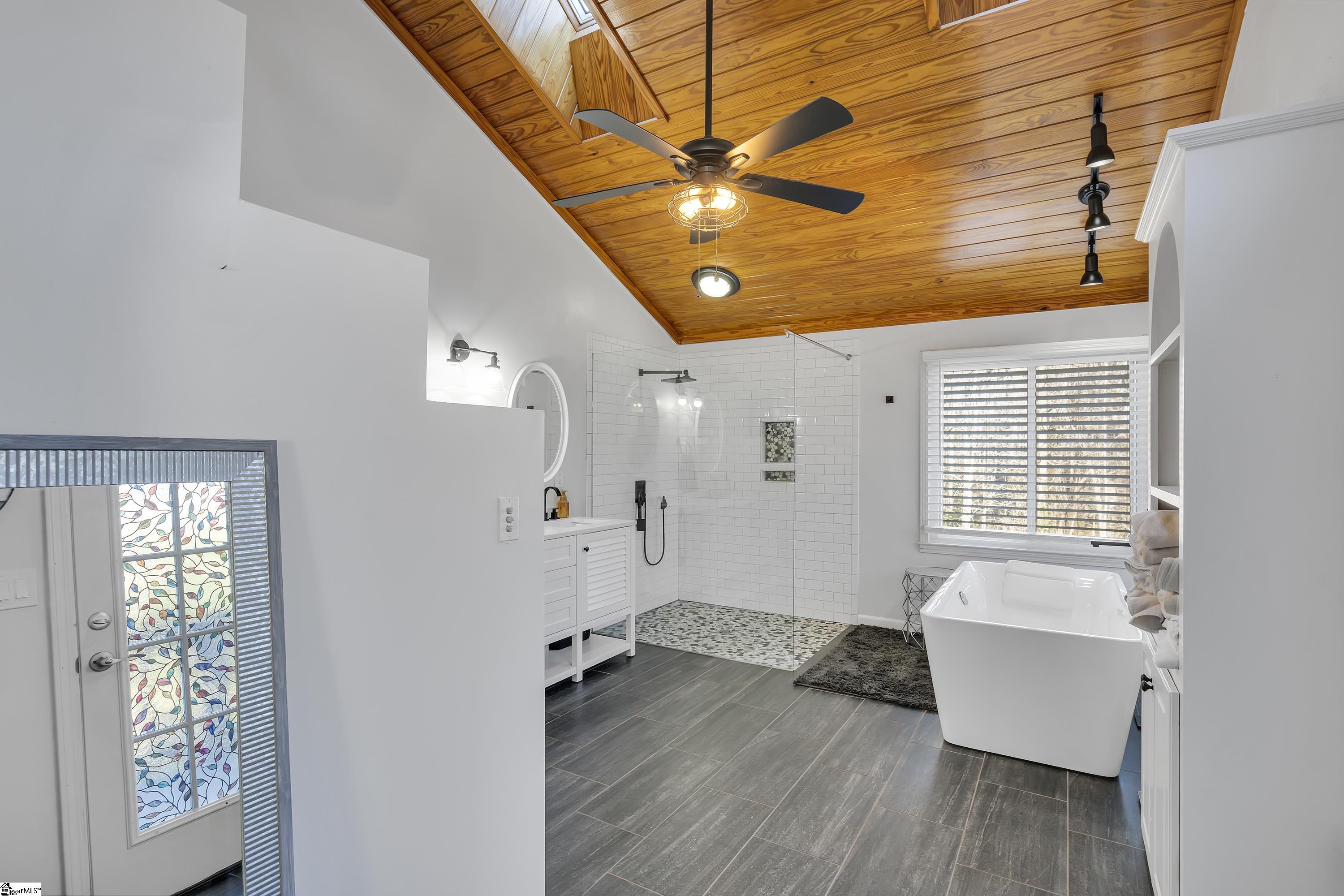 5 Pebble Creek Way