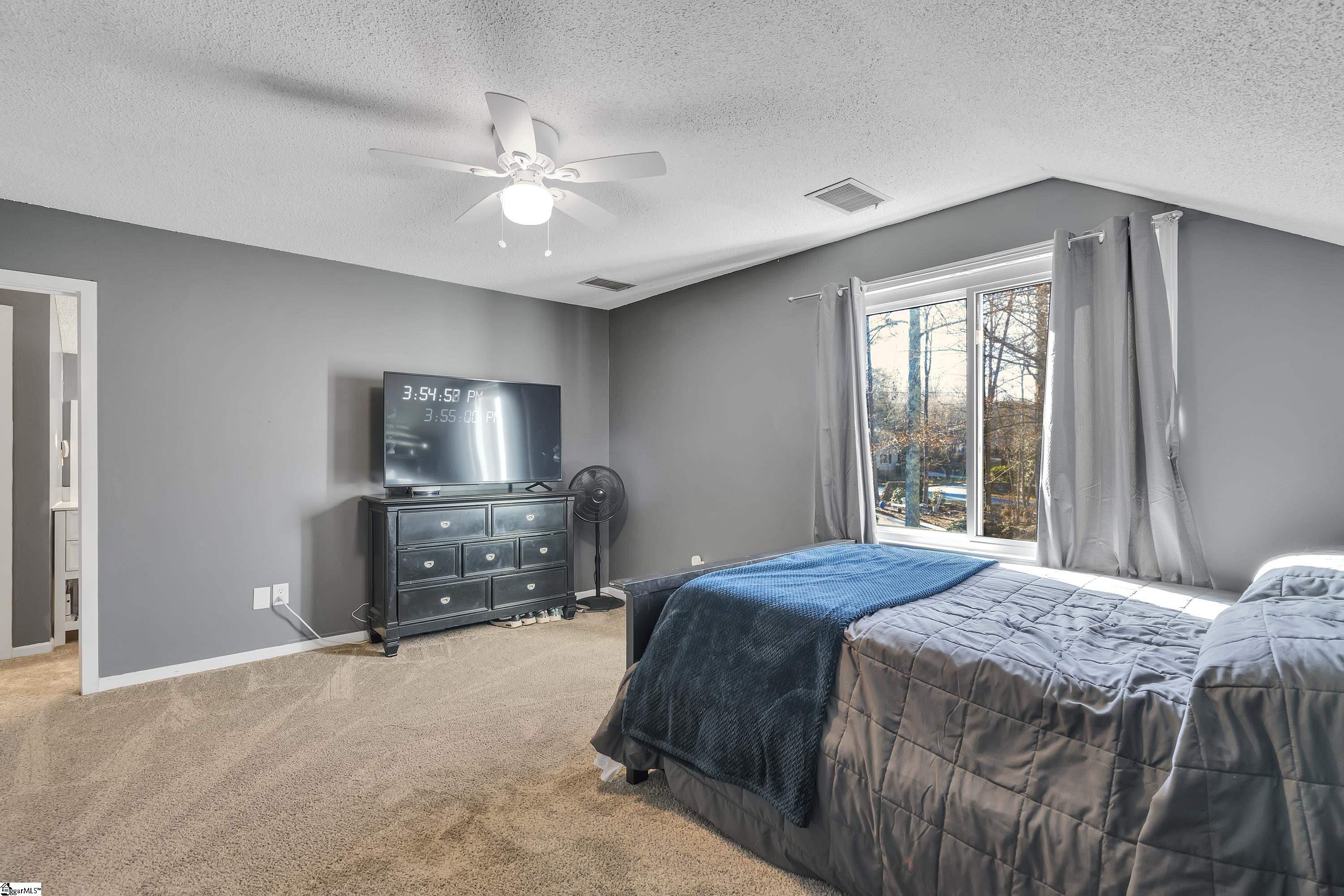 5 Pebble Creek Way
