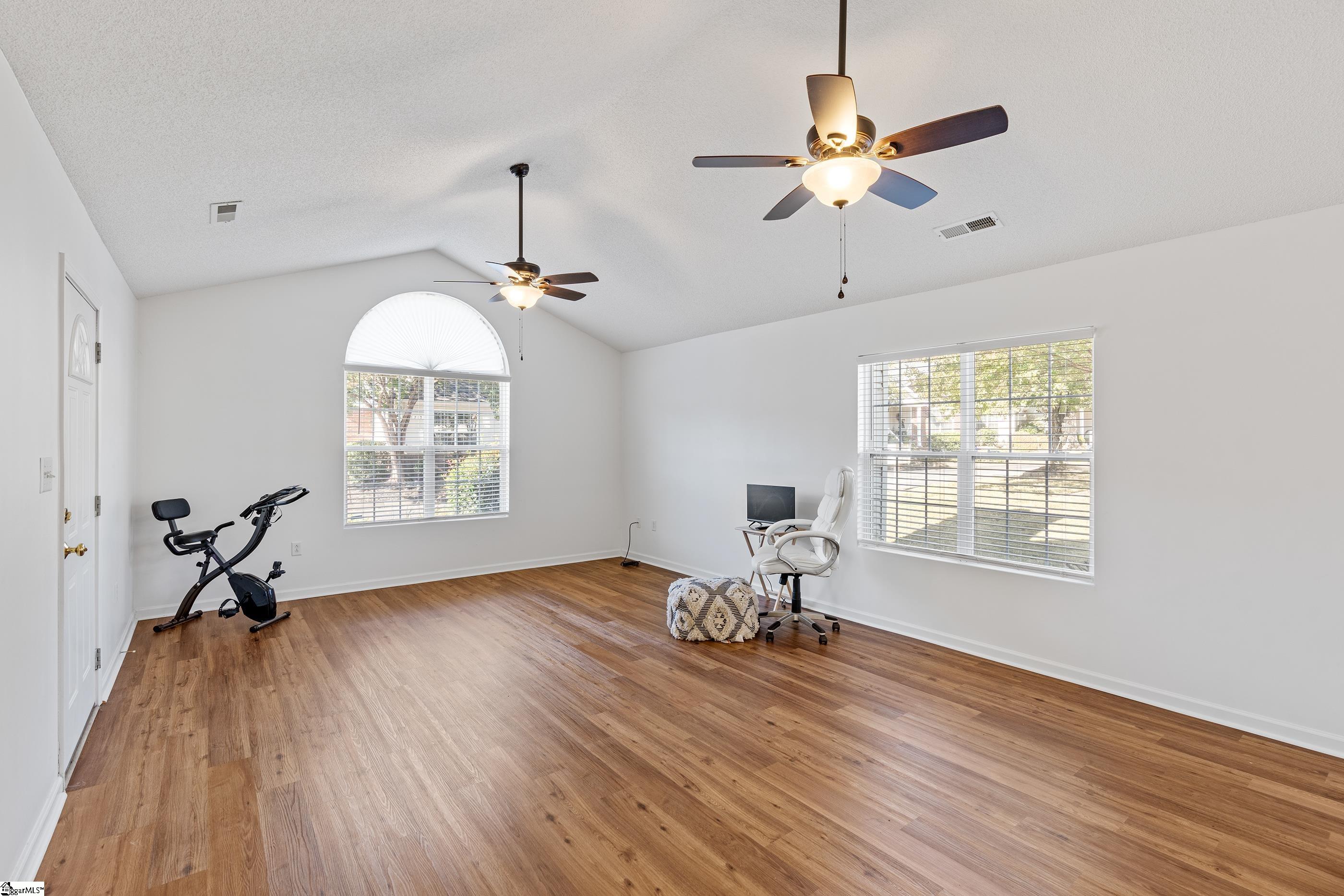 212 Woodruff Park Lane