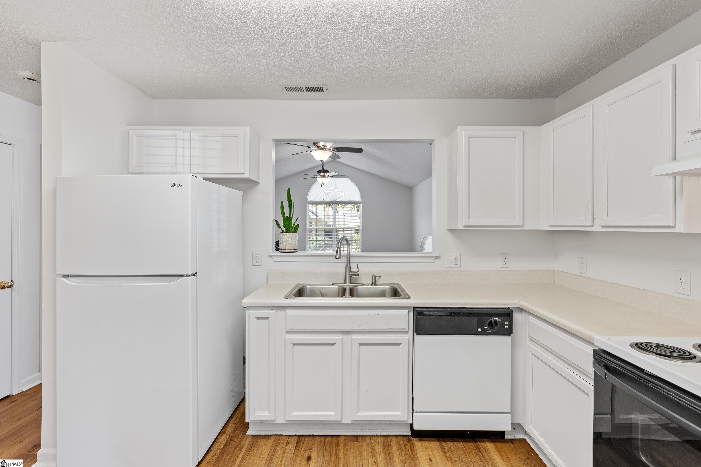 212 Woodruff Park Lane