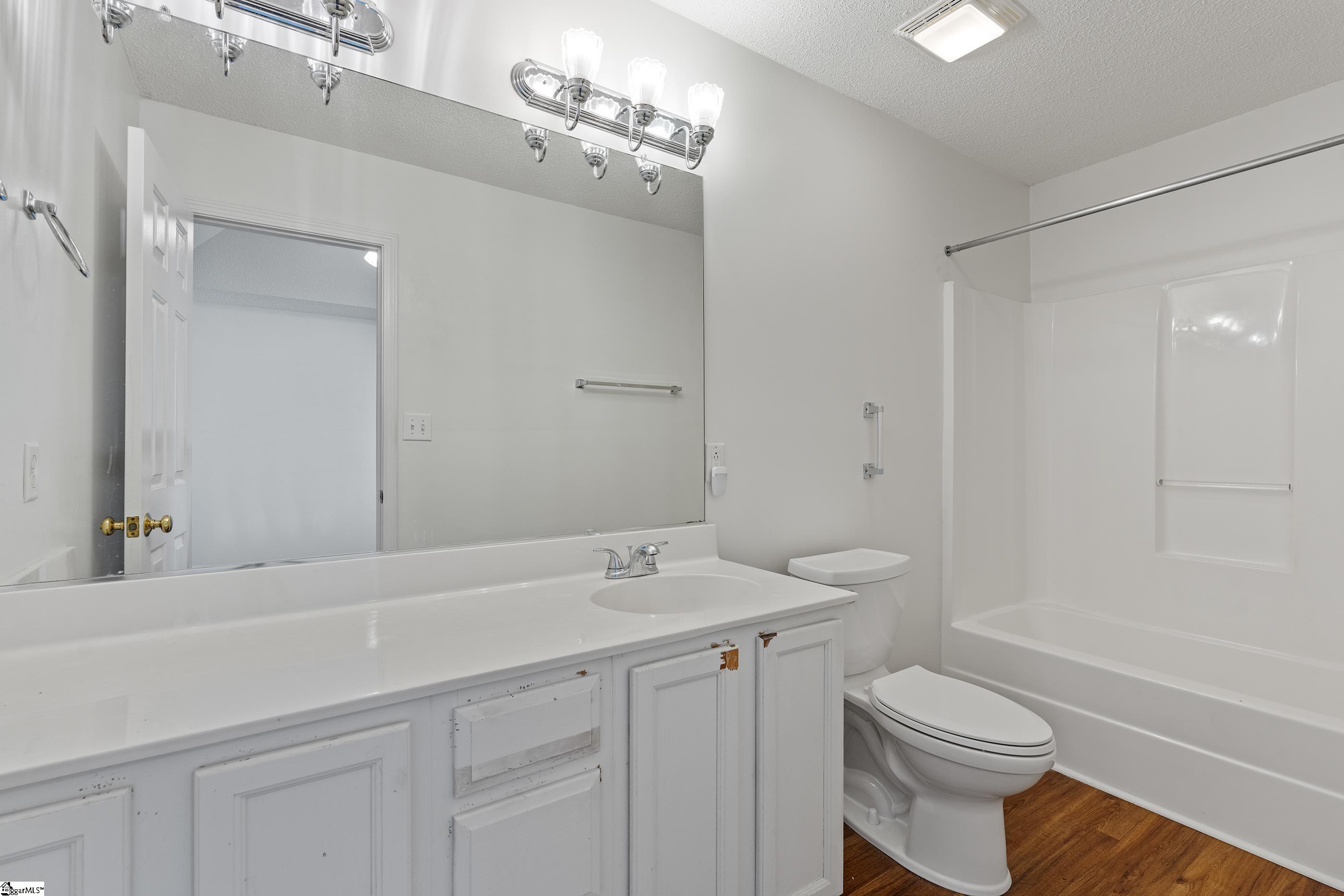 212 Woodruff Park Lane