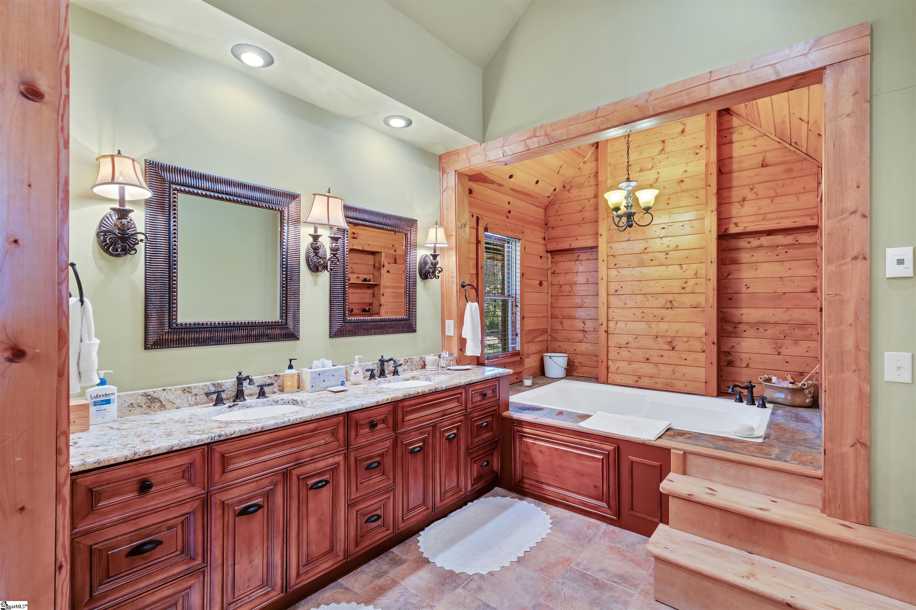 160 Heavens View Lane