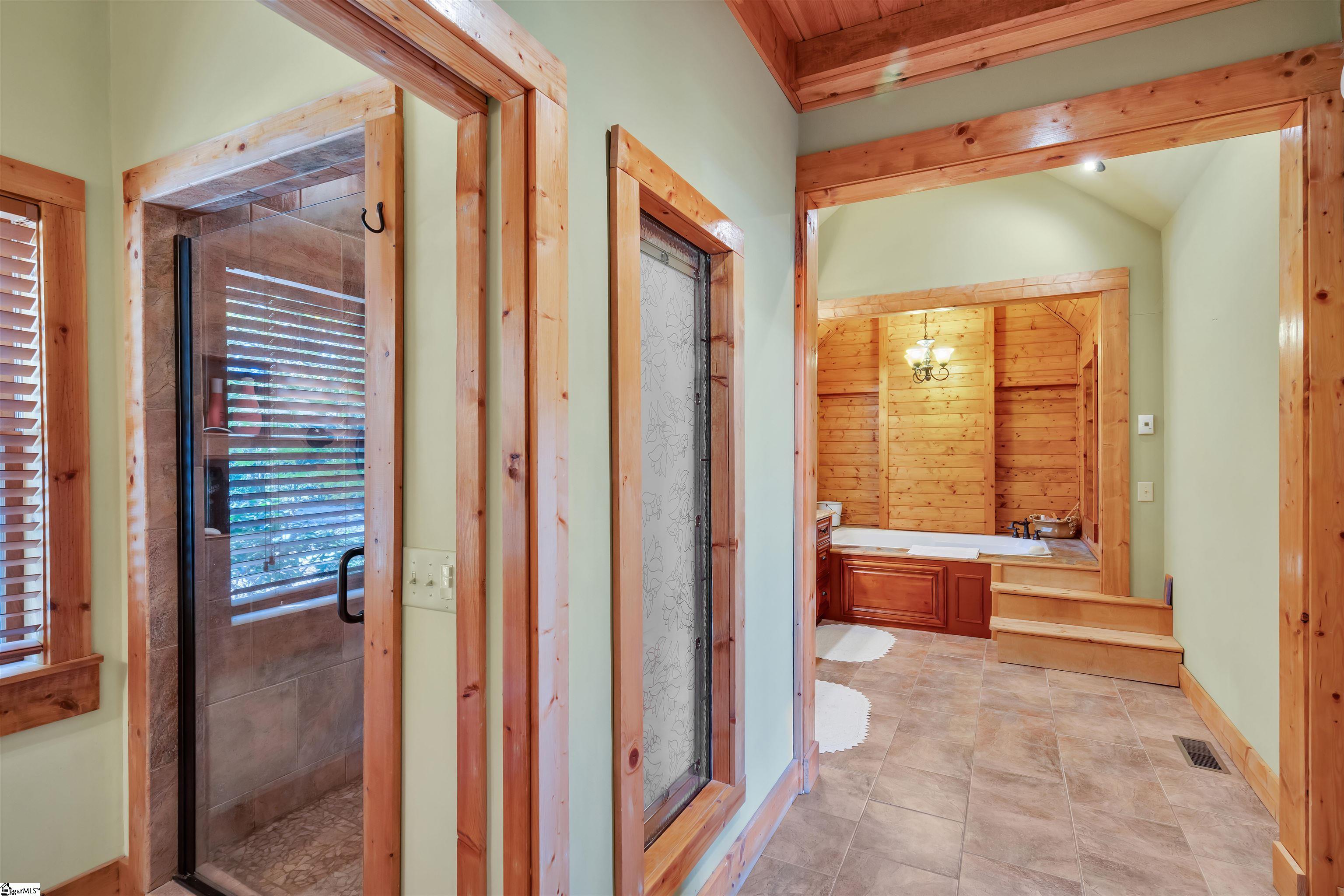 160 Heavens View Lane