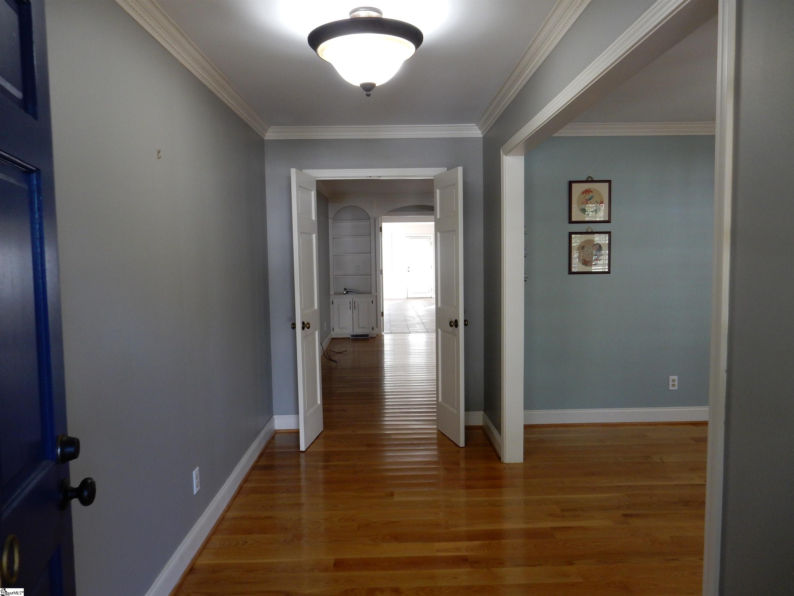 100 Chesterton Court