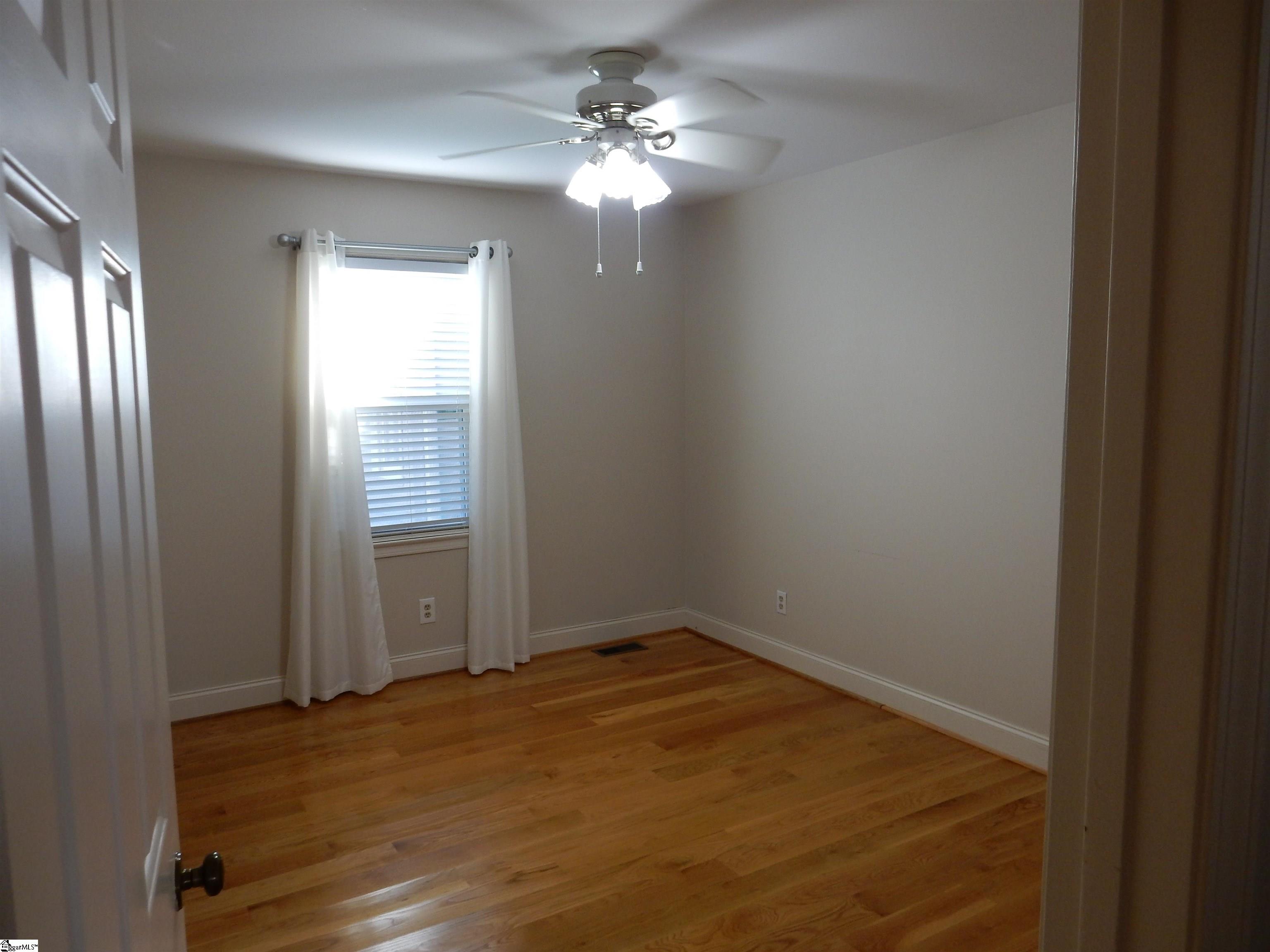 100 Chesterton Court