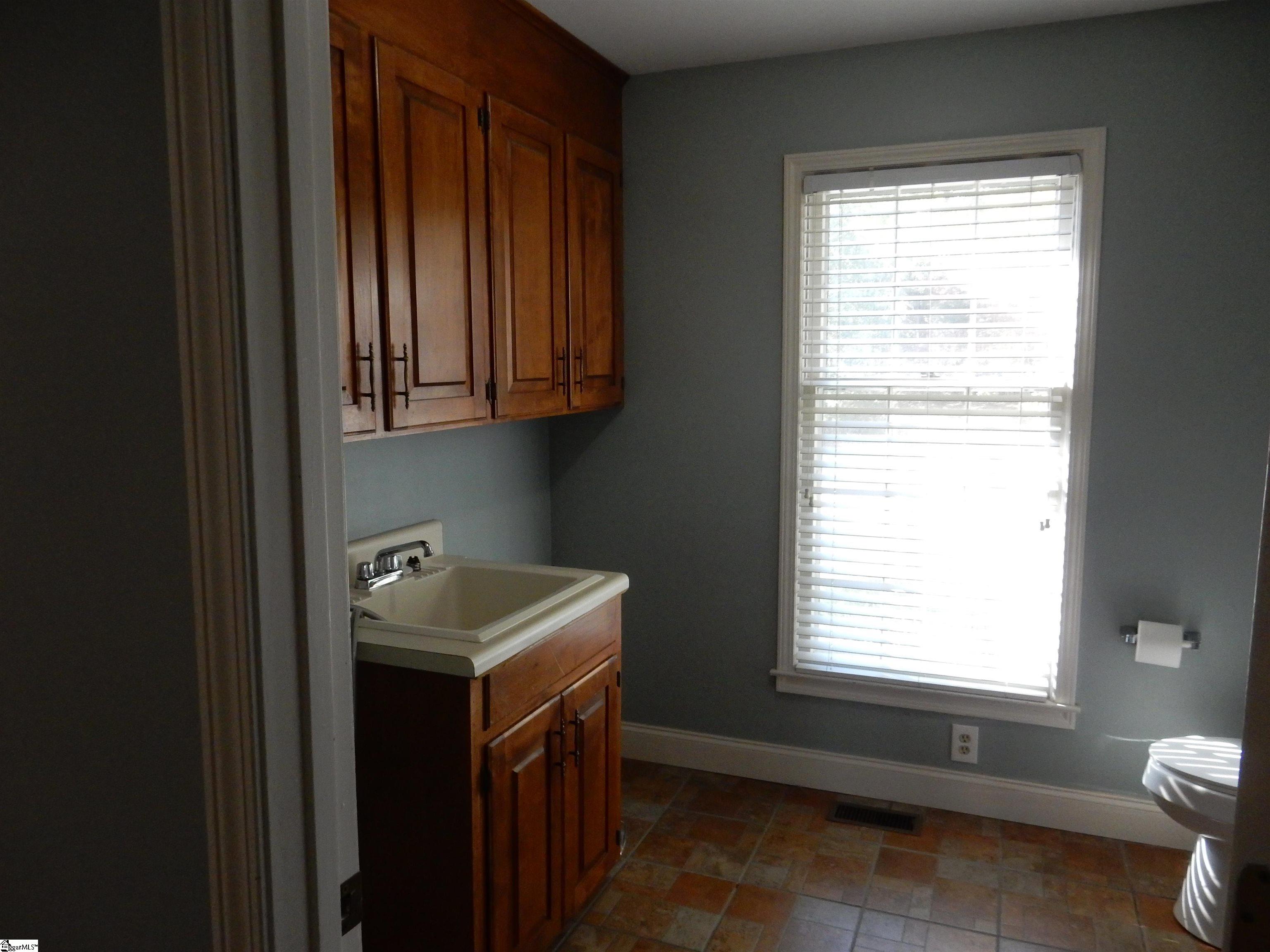 100 Chesterton Court