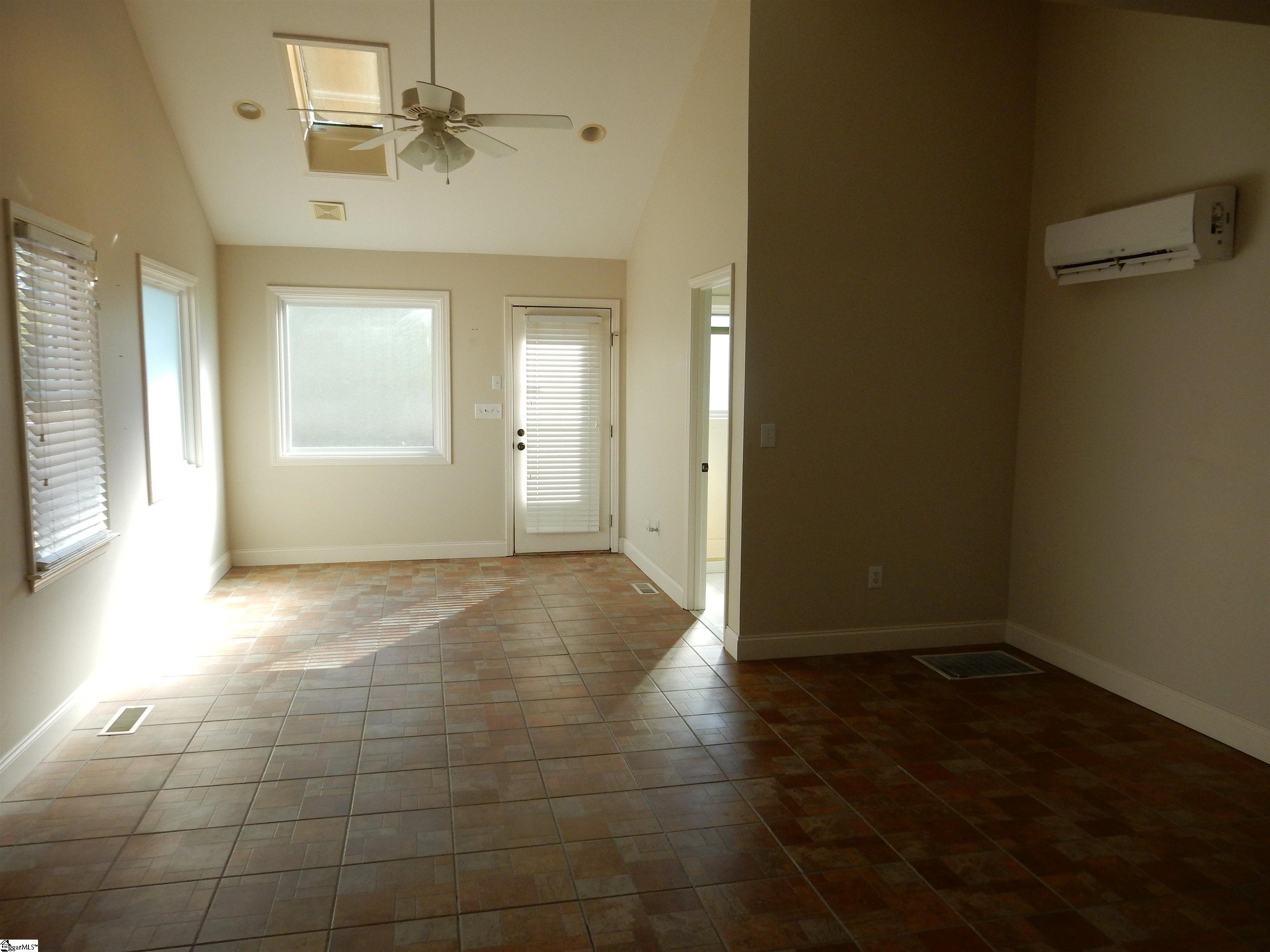 100 Chesterton Court