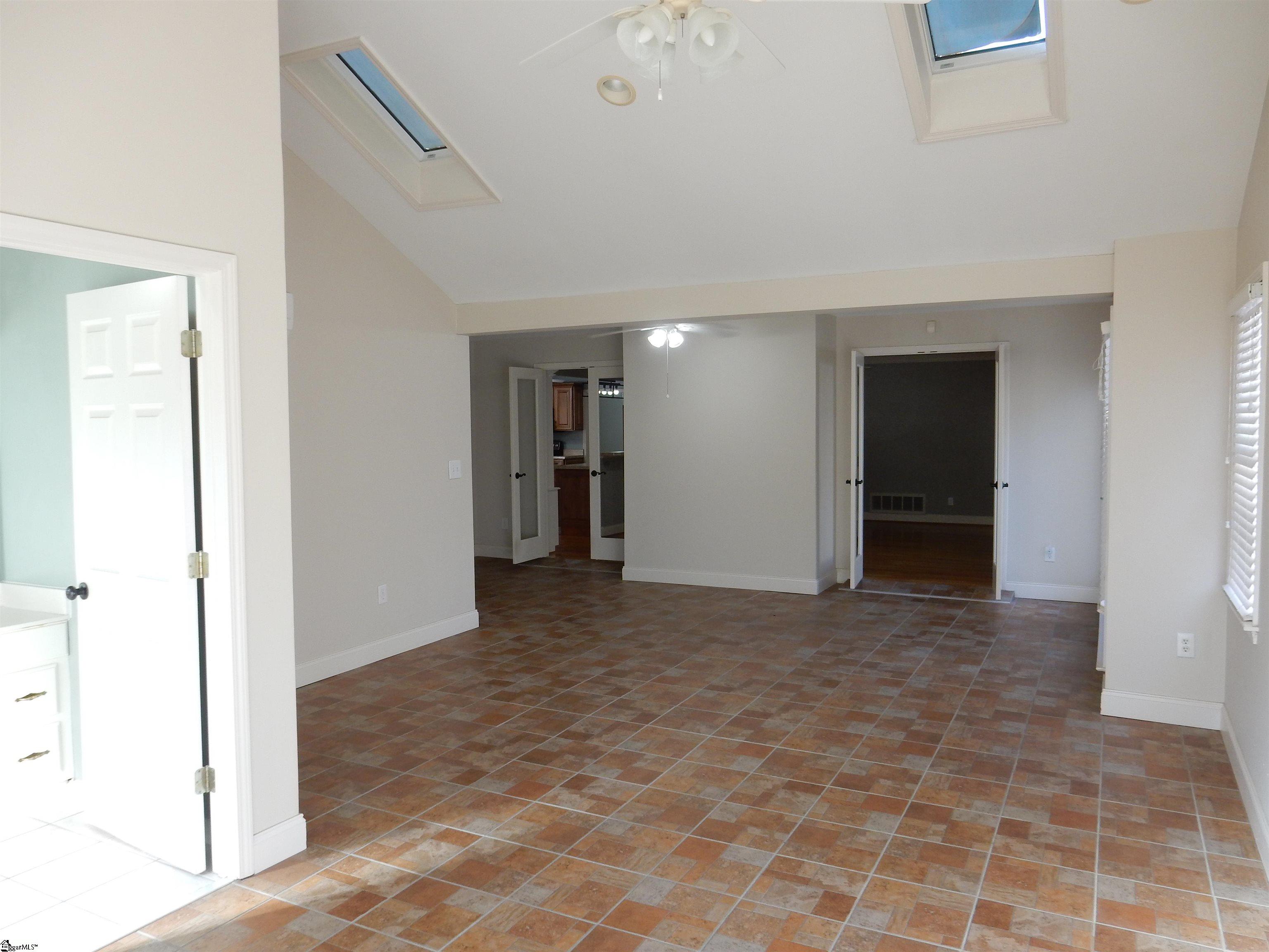 100 Chesterton Court