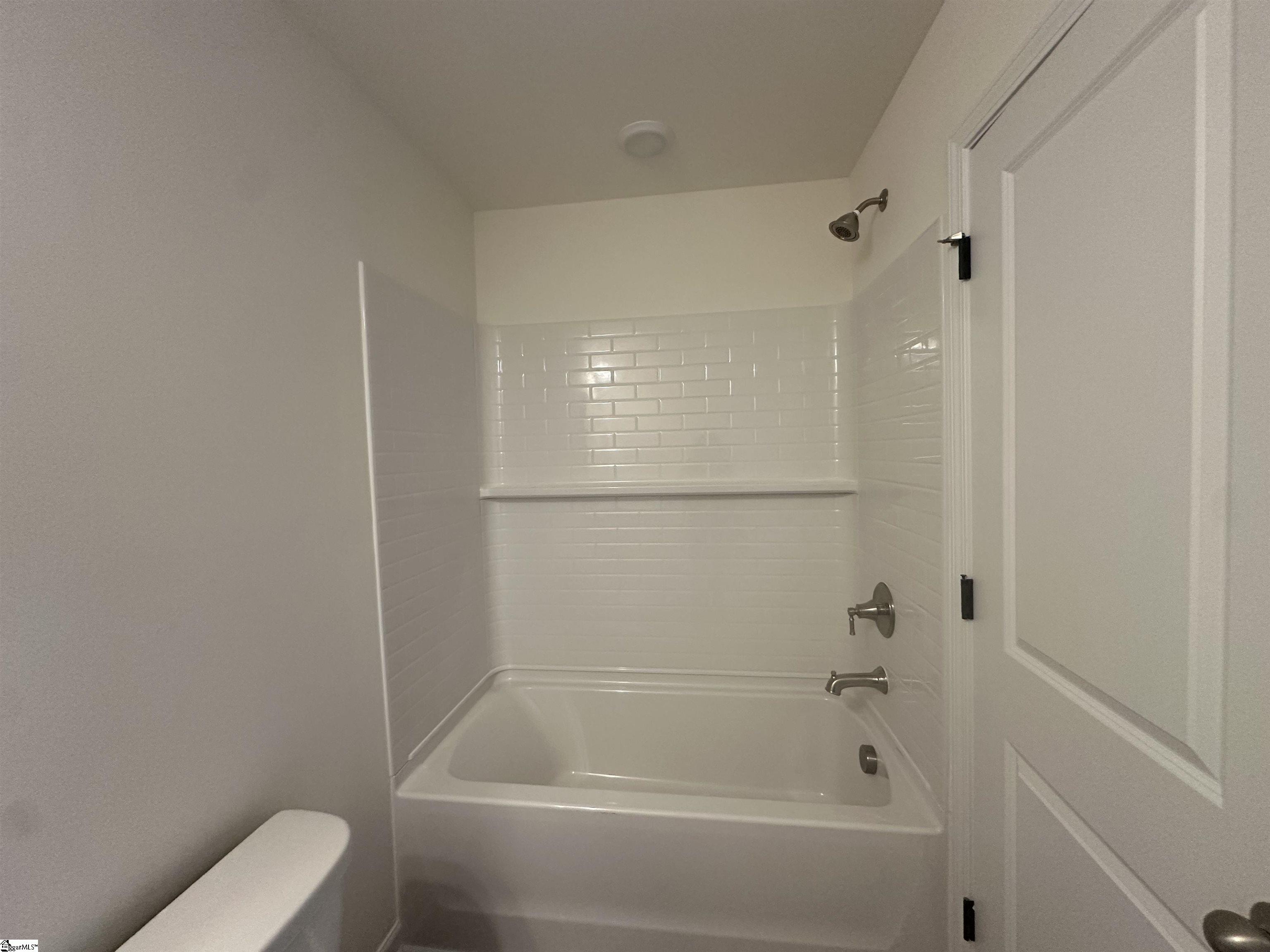 1035 Leoni Drive Lot 121