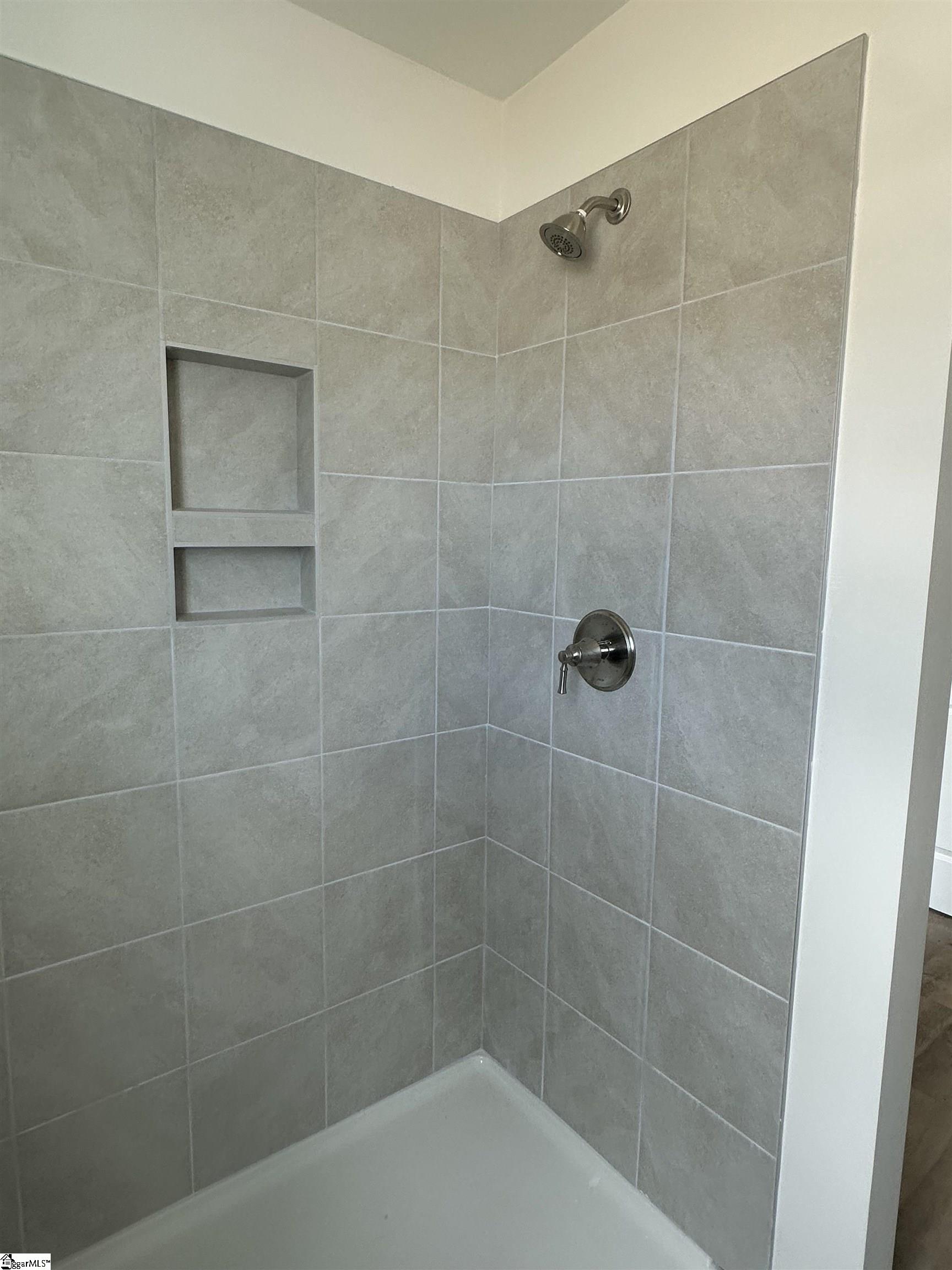 1035 Leoni Drive Lot 121