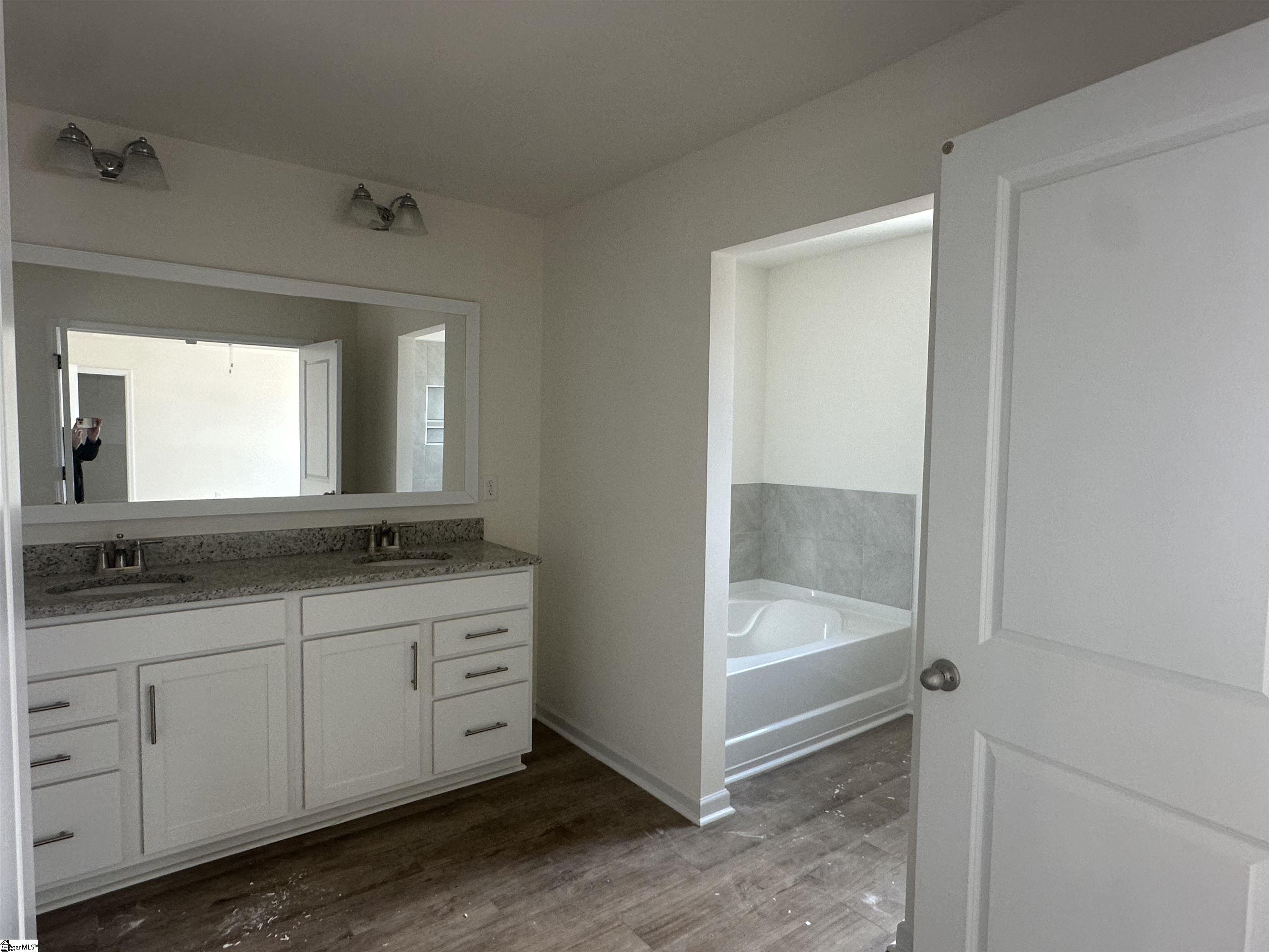 1035 Leoni Drive Lot 121