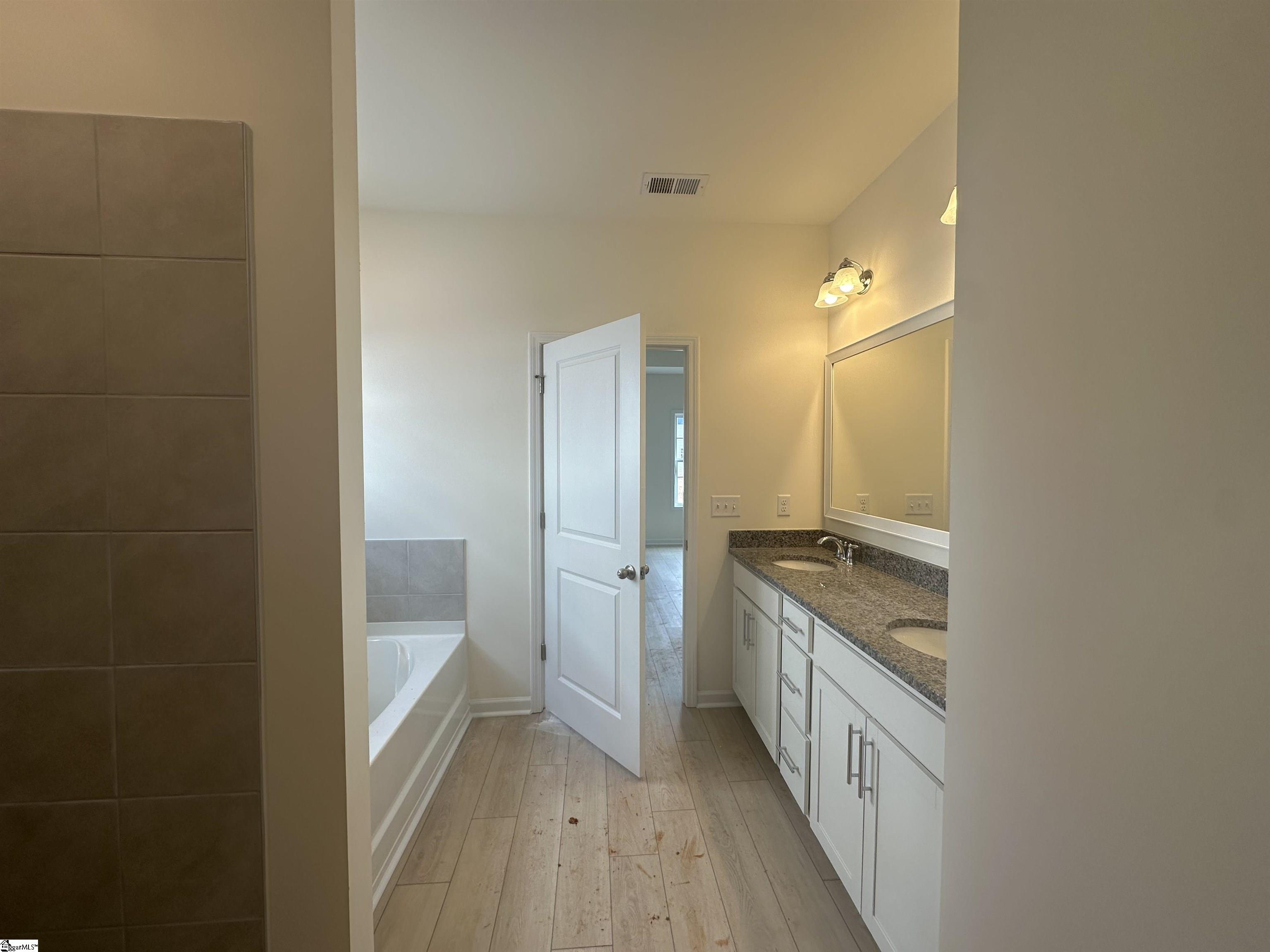 1039 Leoni Drive Lot 122