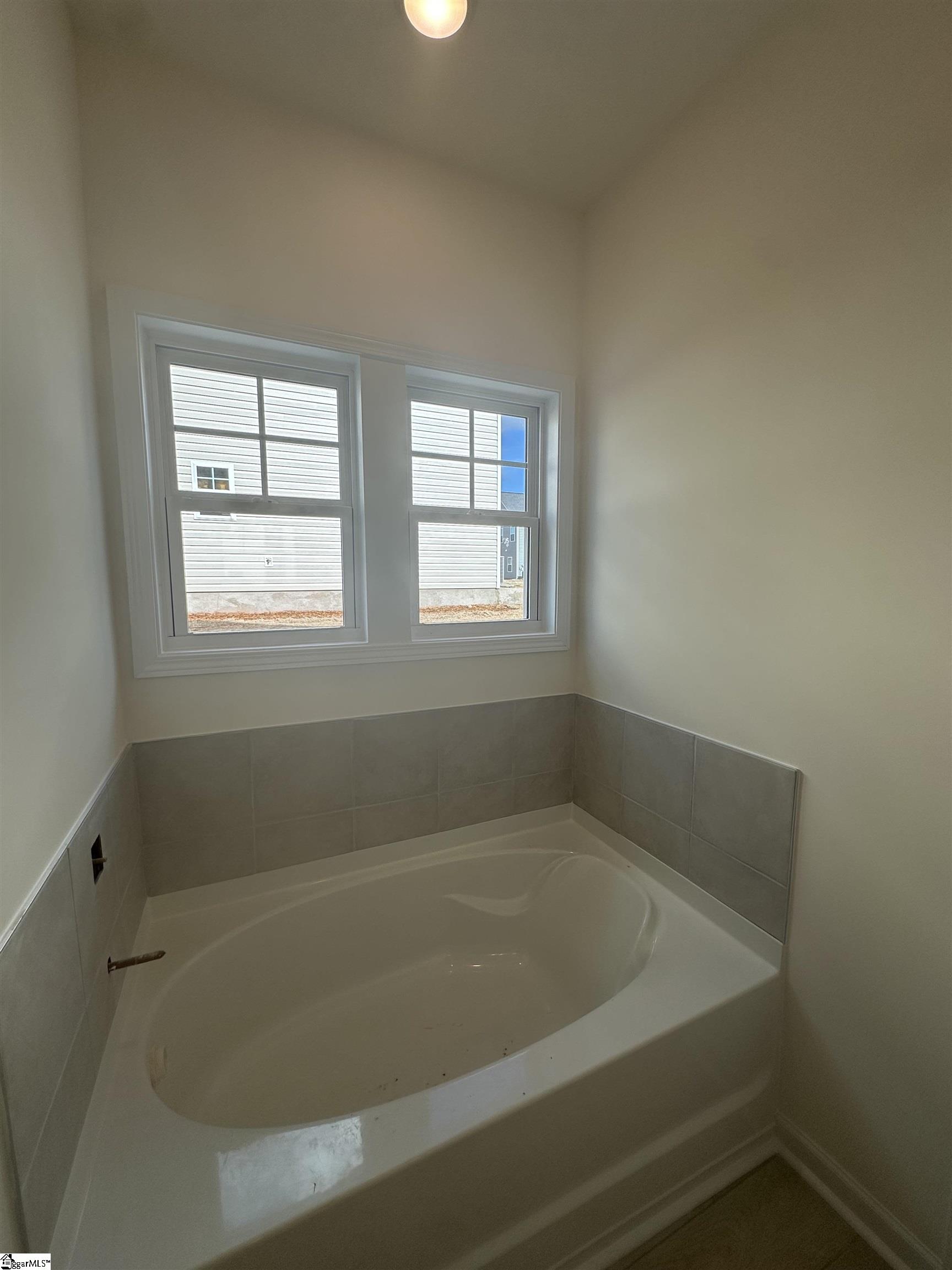 1039 Leoni Drive Lot 122