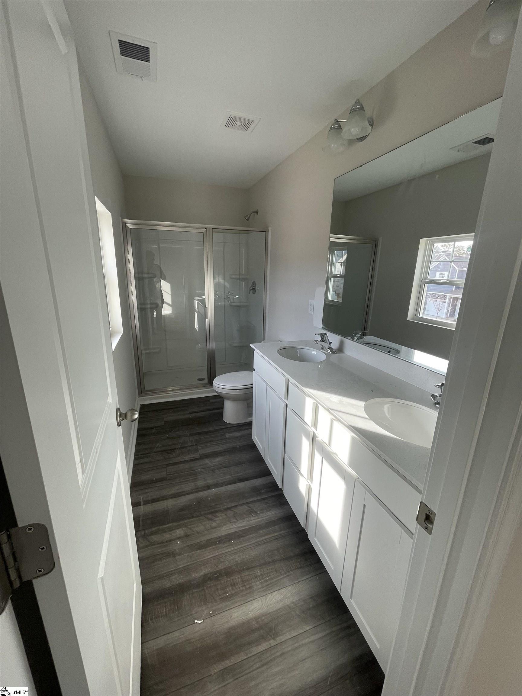 135 Brown Circle # 80