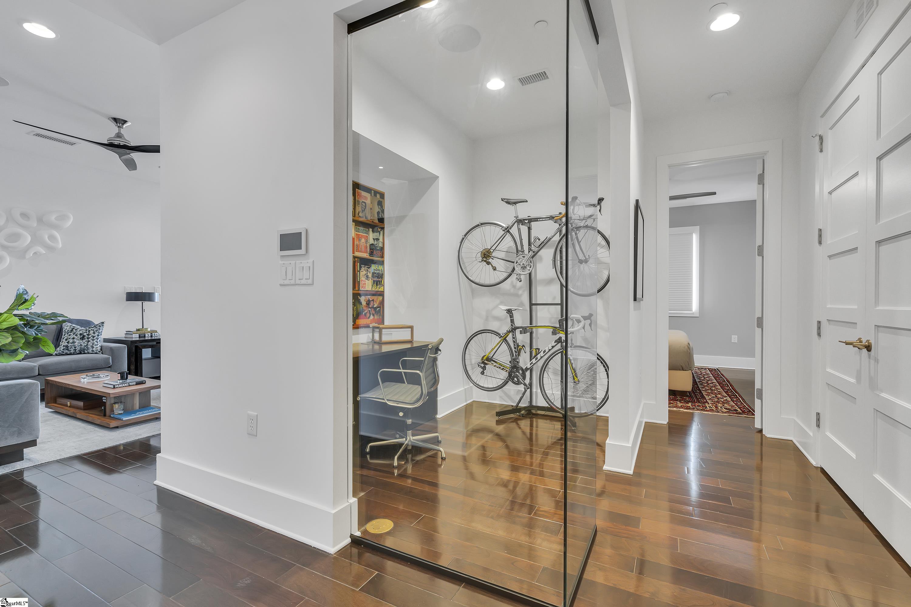121 Rhett Street # 406 Unit: #406
