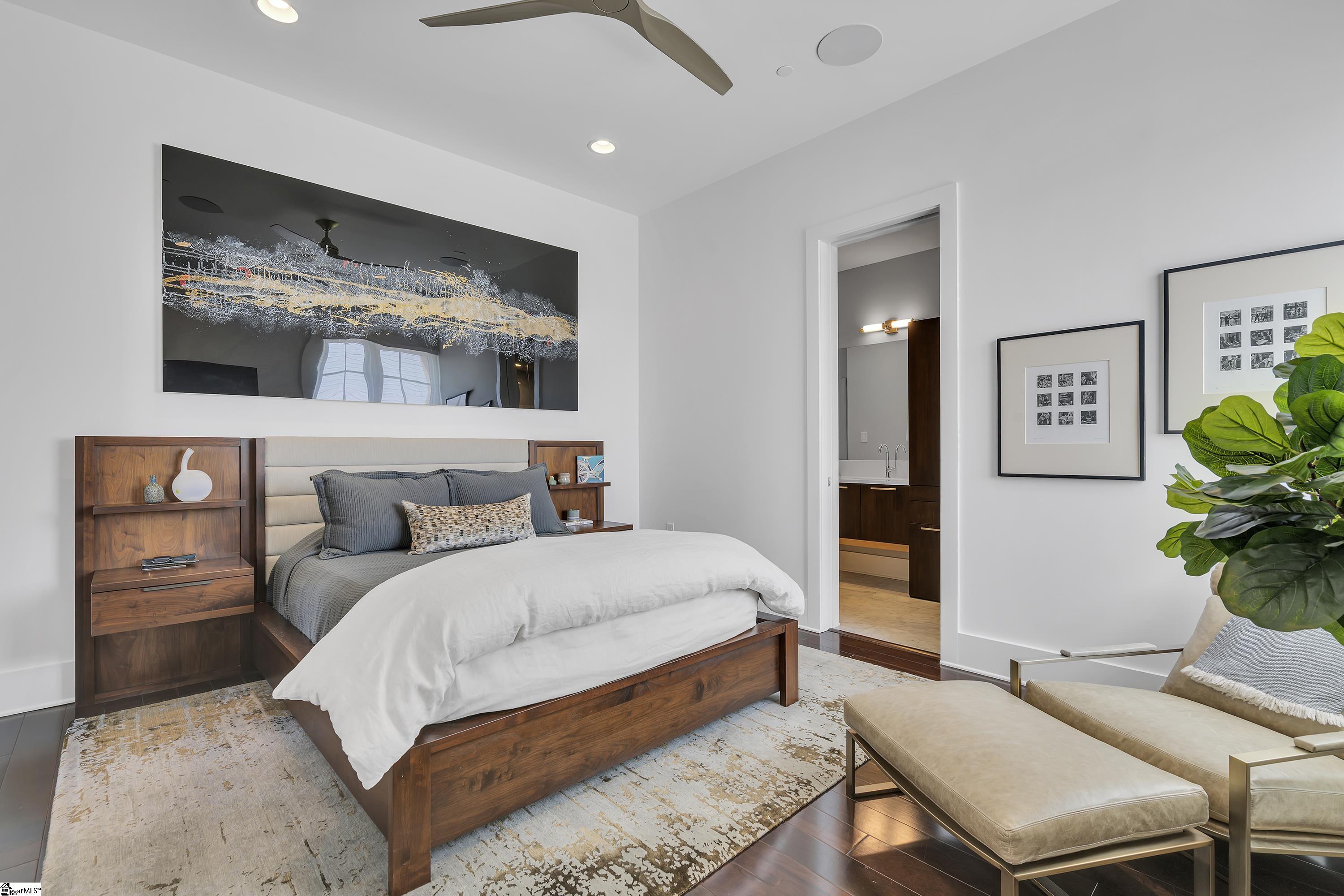 121 Rhett Street # 406 Unit: #406