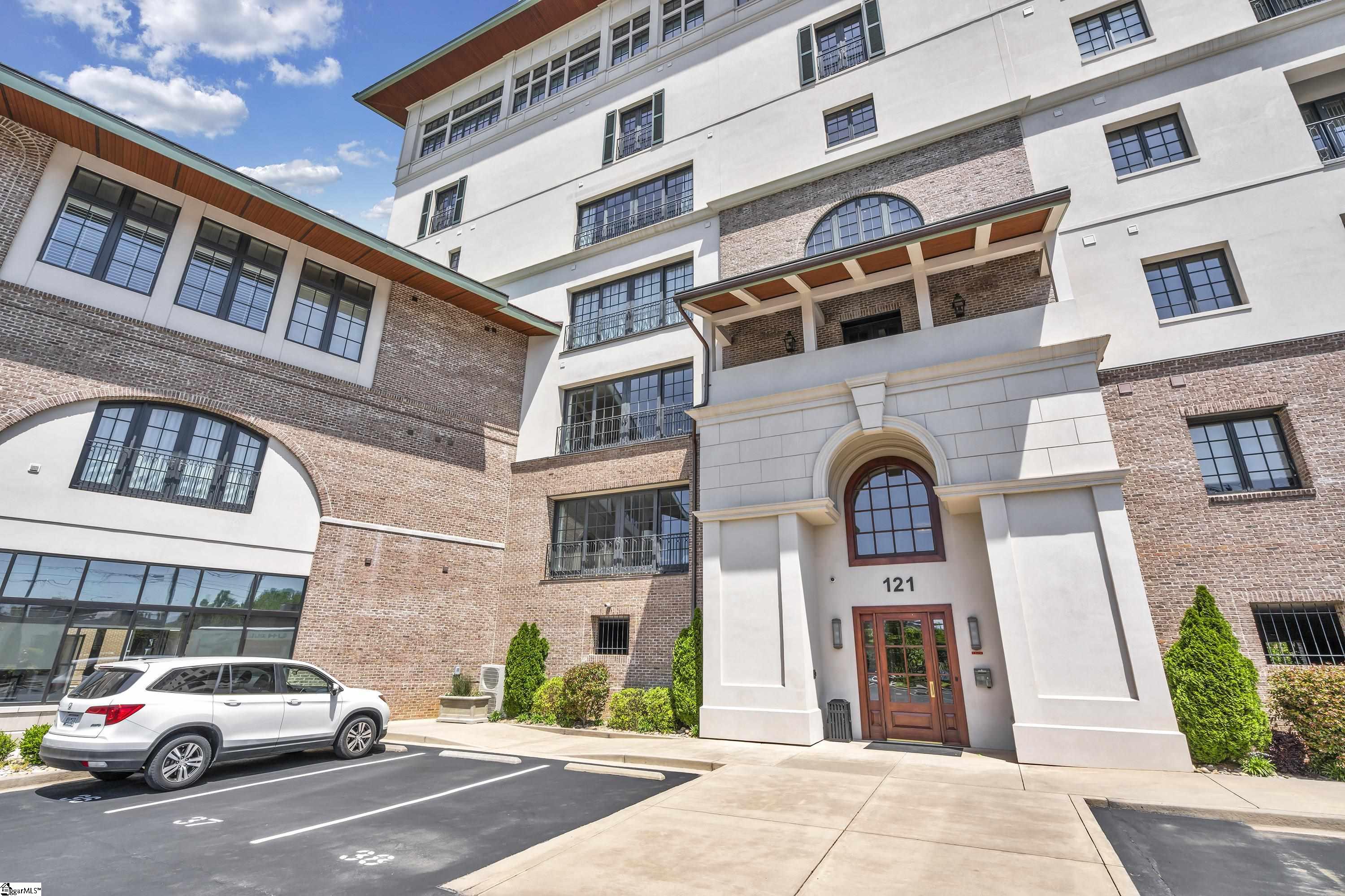 121 Rhett Street # 406 Unit: #406