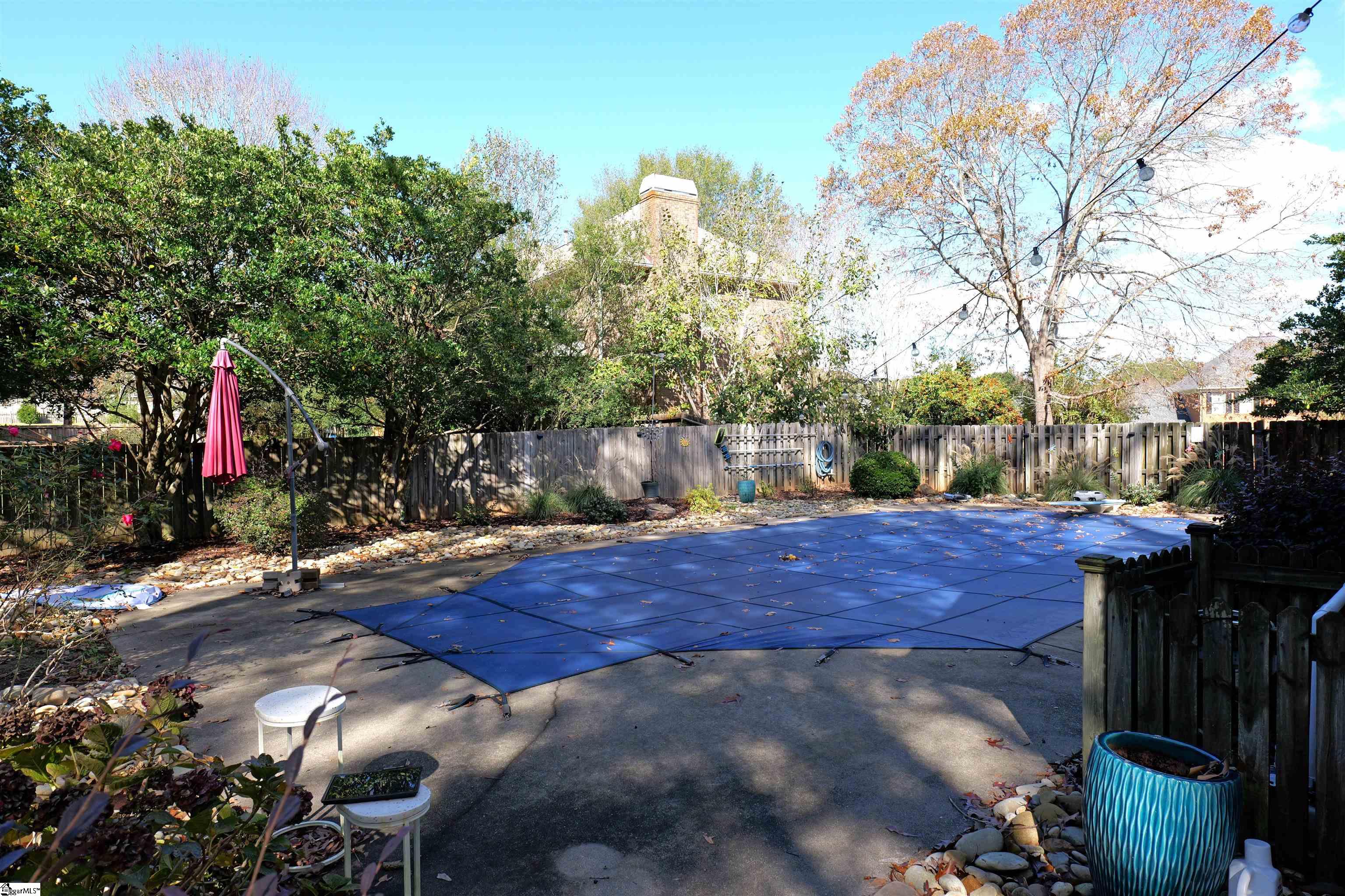 239 W Killarney Lake